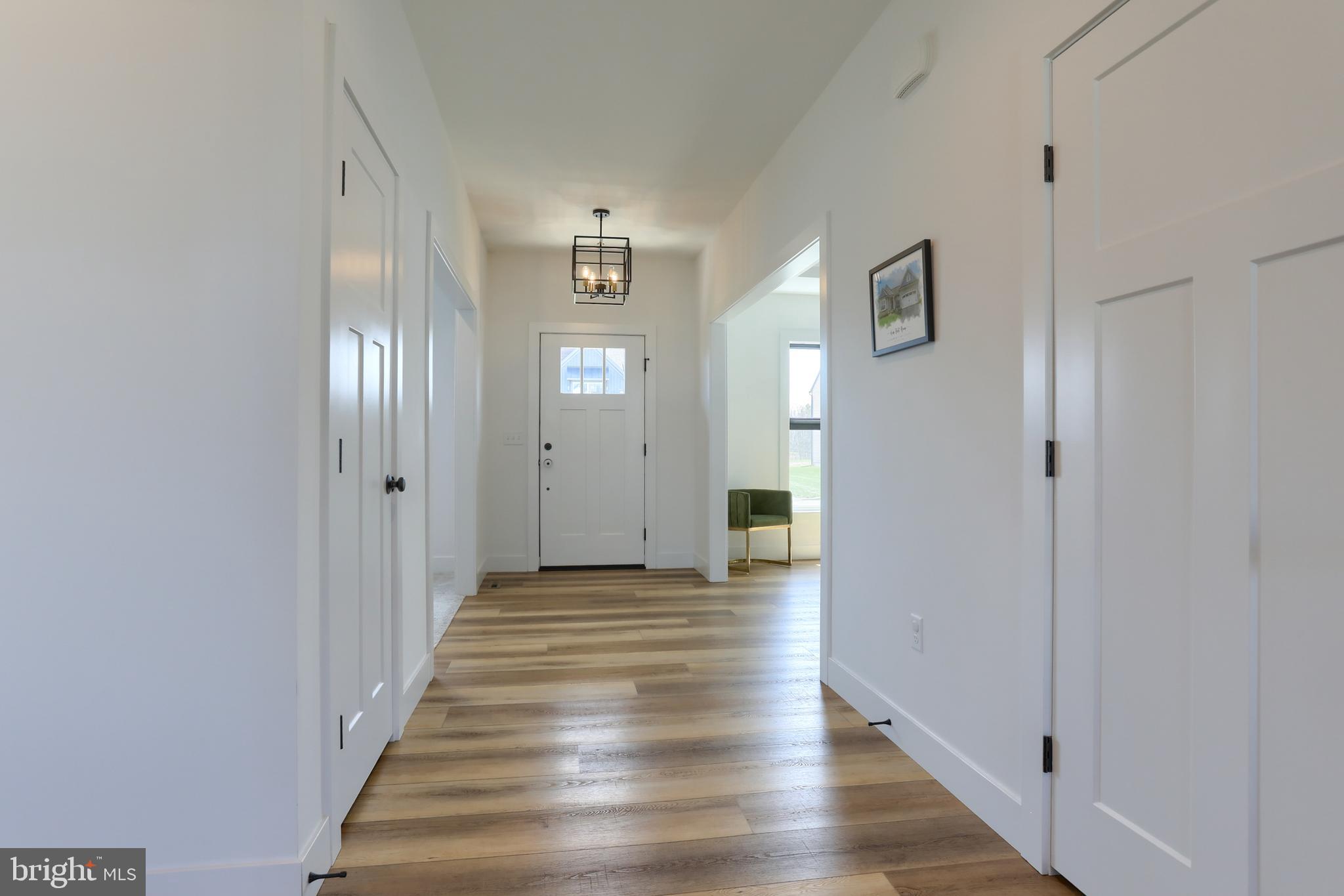 SUMMER LAYNE - Residential