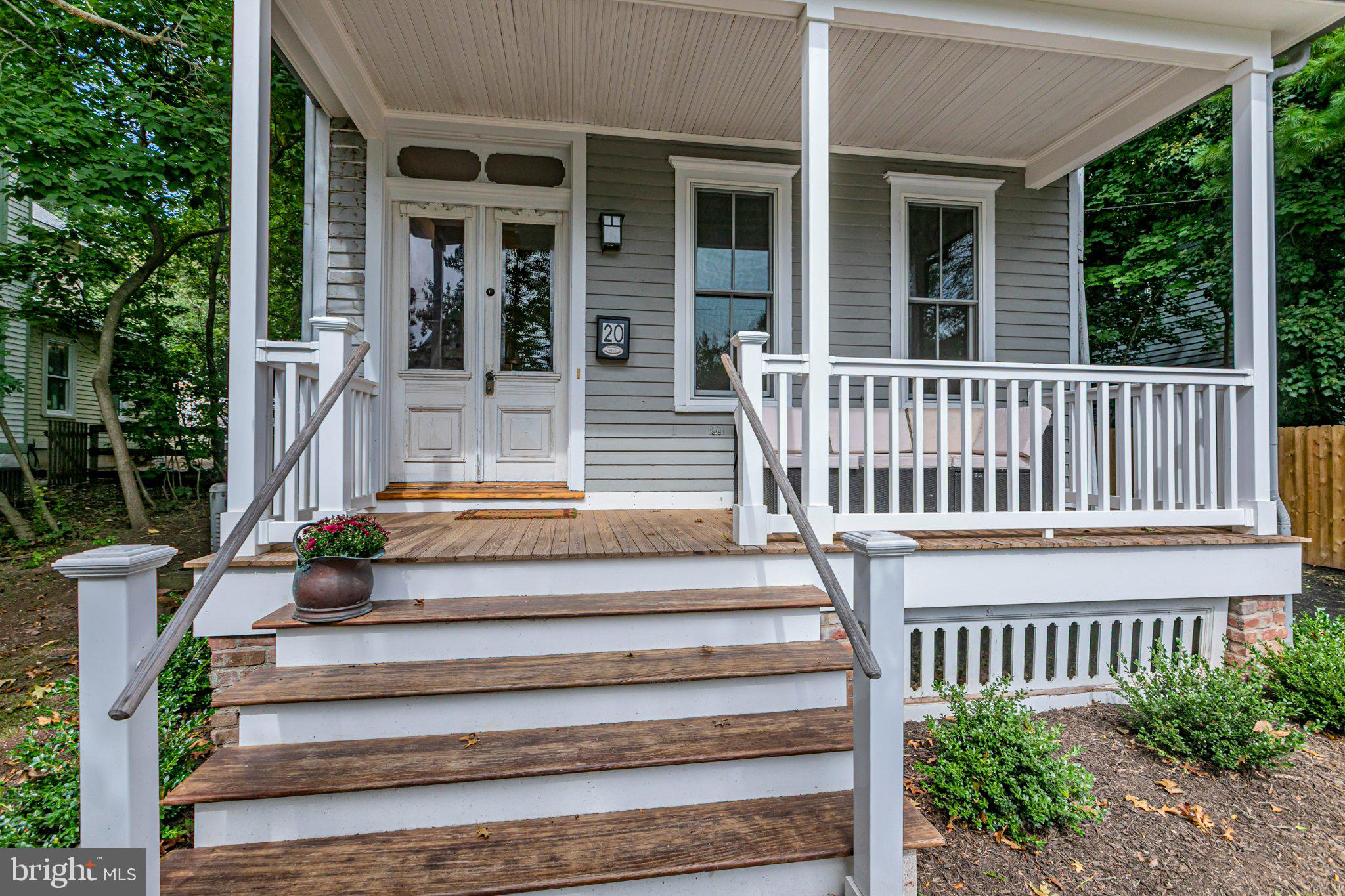 20 HART AVENUE