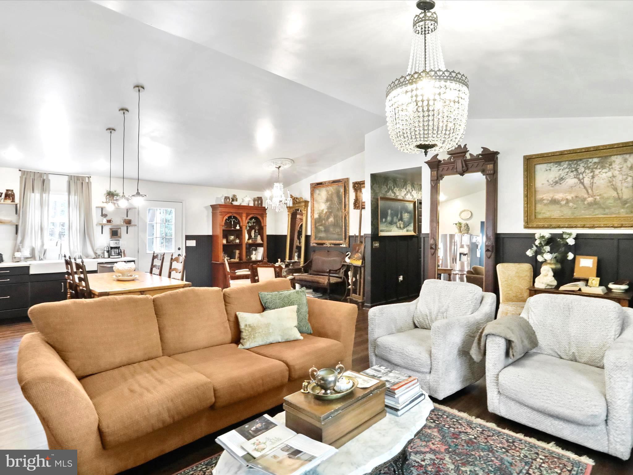 BRISTOL SPRINGS - Residential