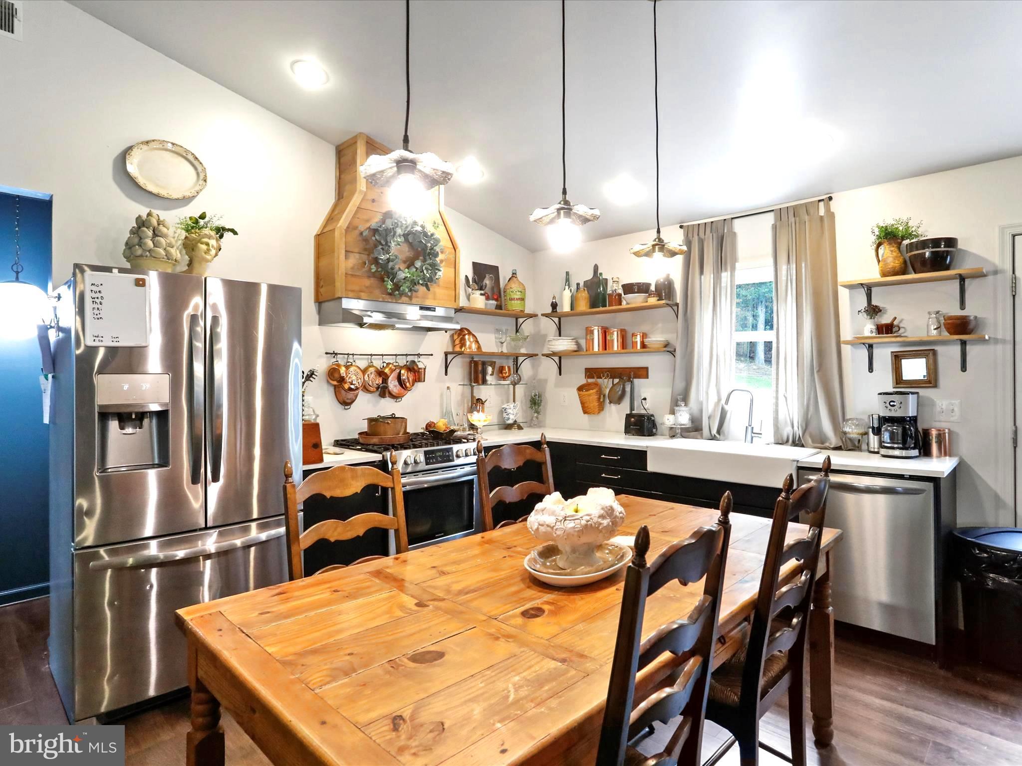 BRISTOL SPRINGS - Residential