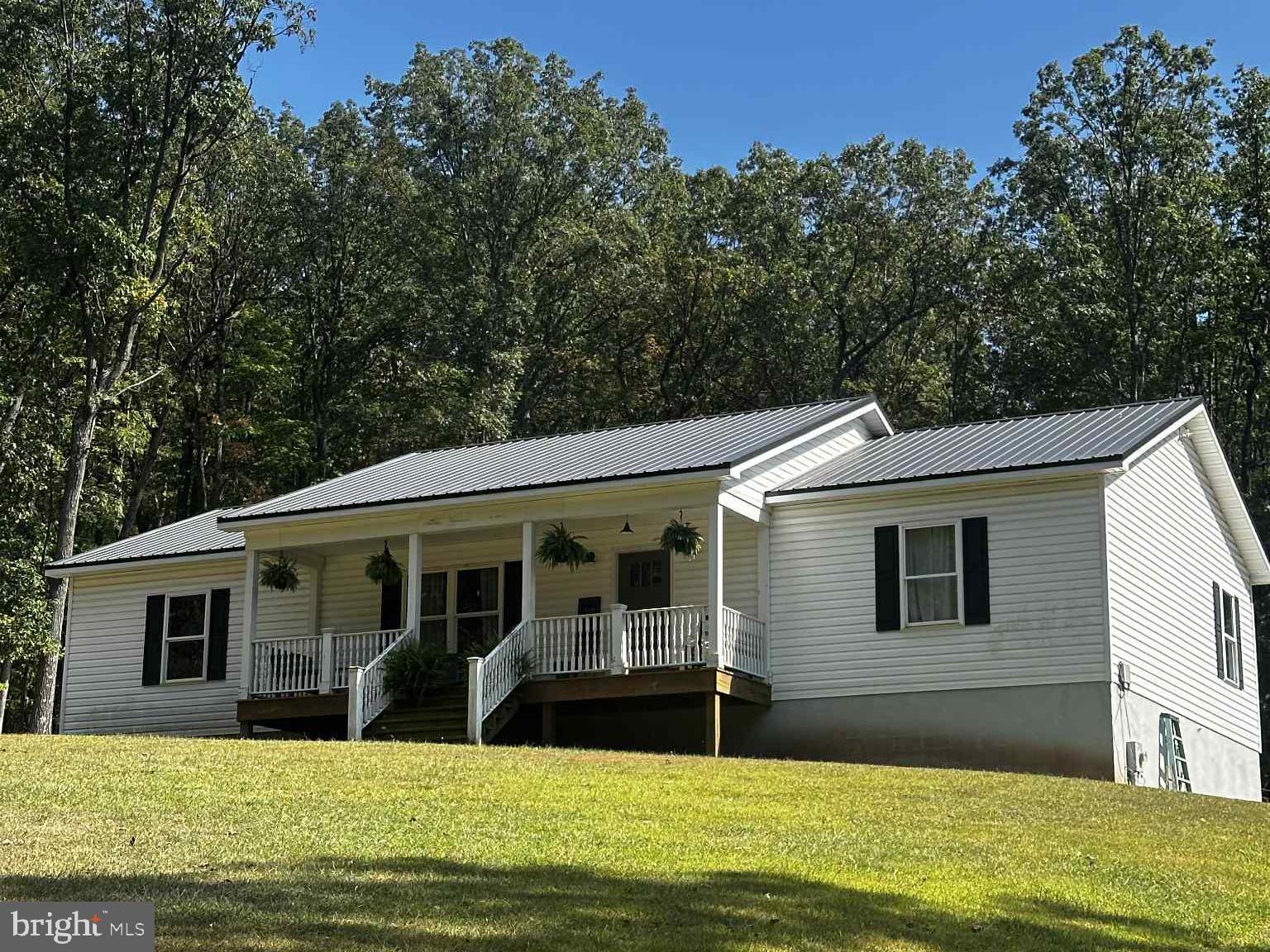 BRISTOL SPRINGS - Residential