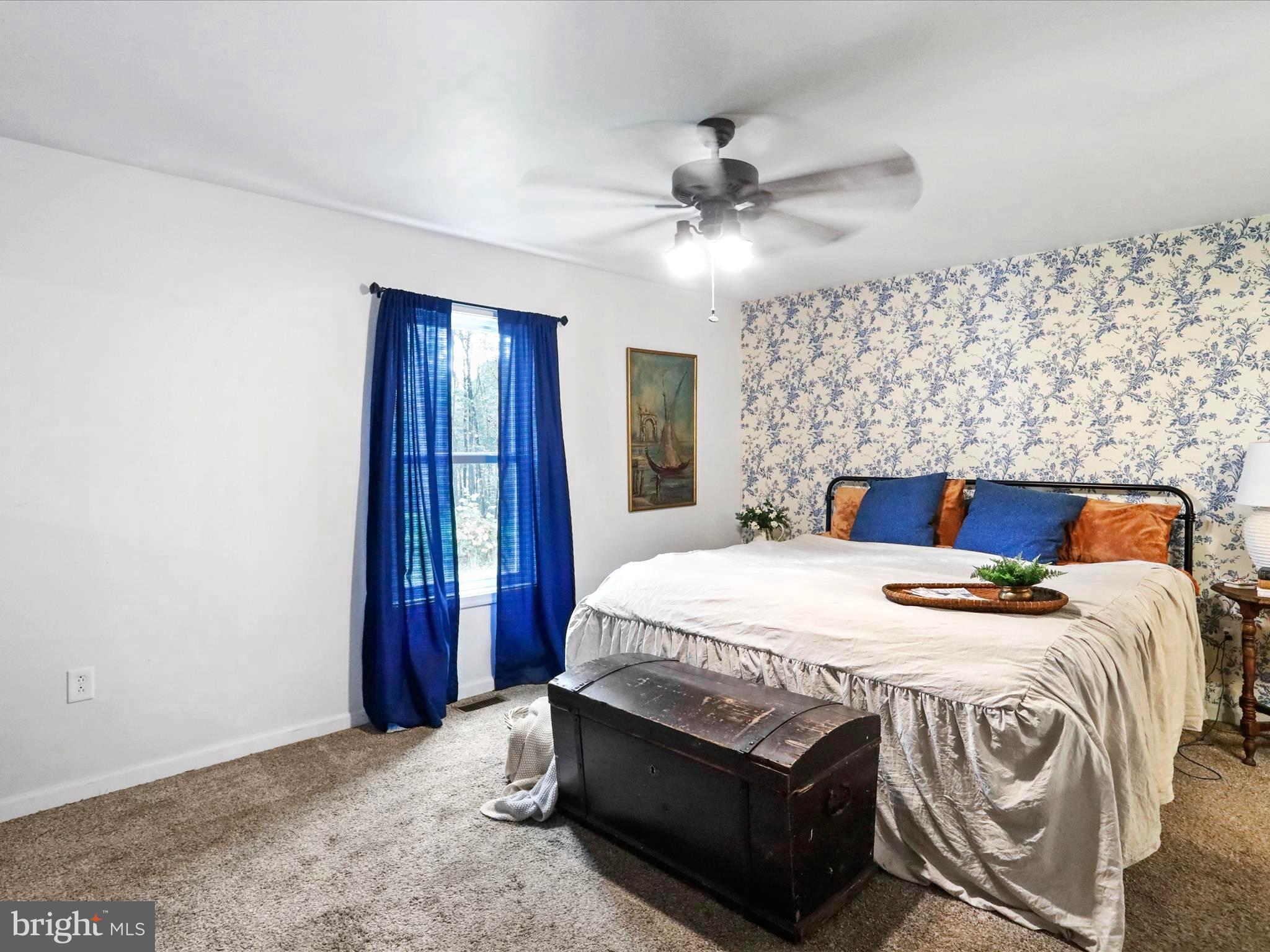 BRISTOL SPRINGS - Residential