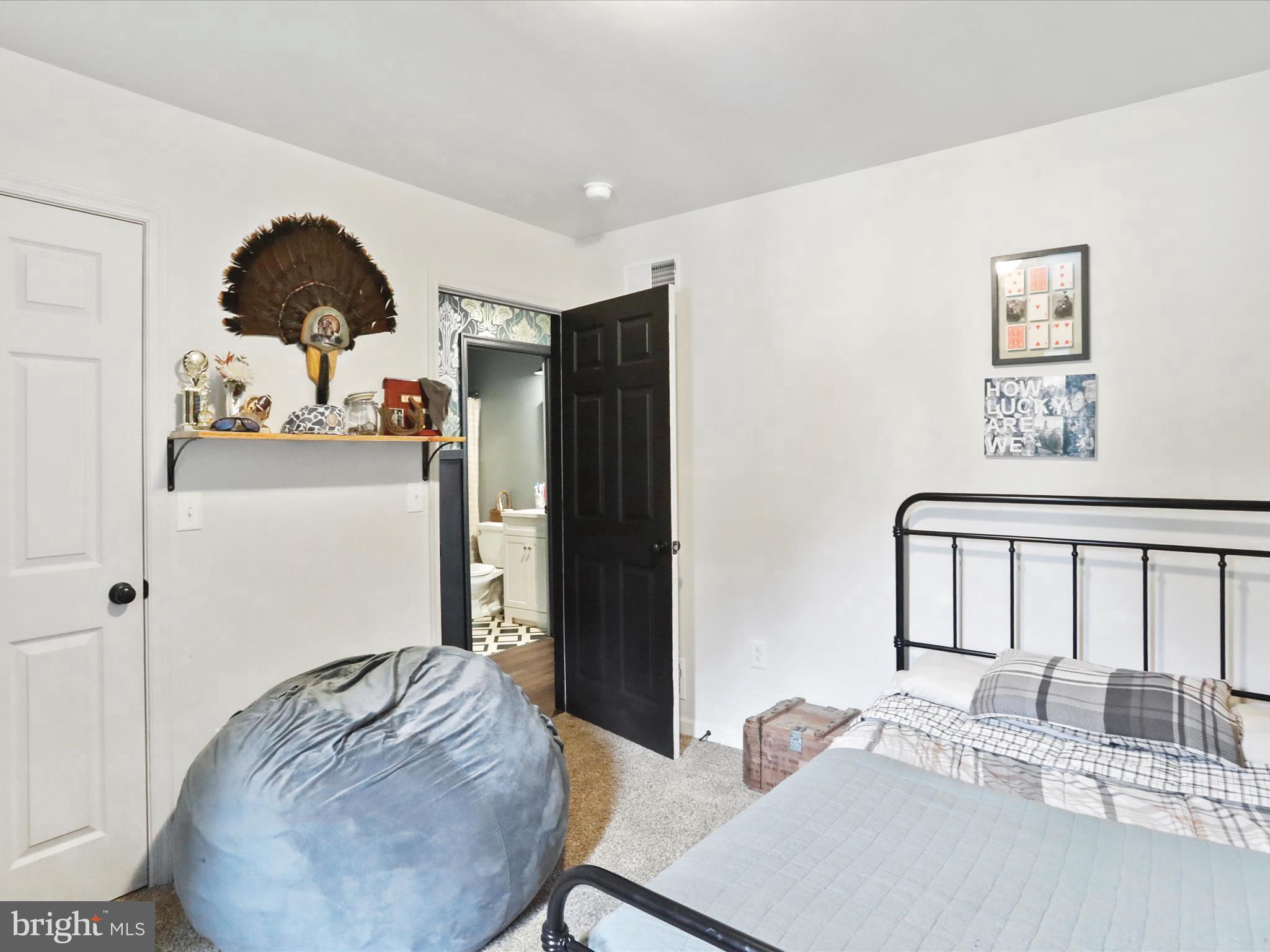 BRISTOL SPRINGS - Residential