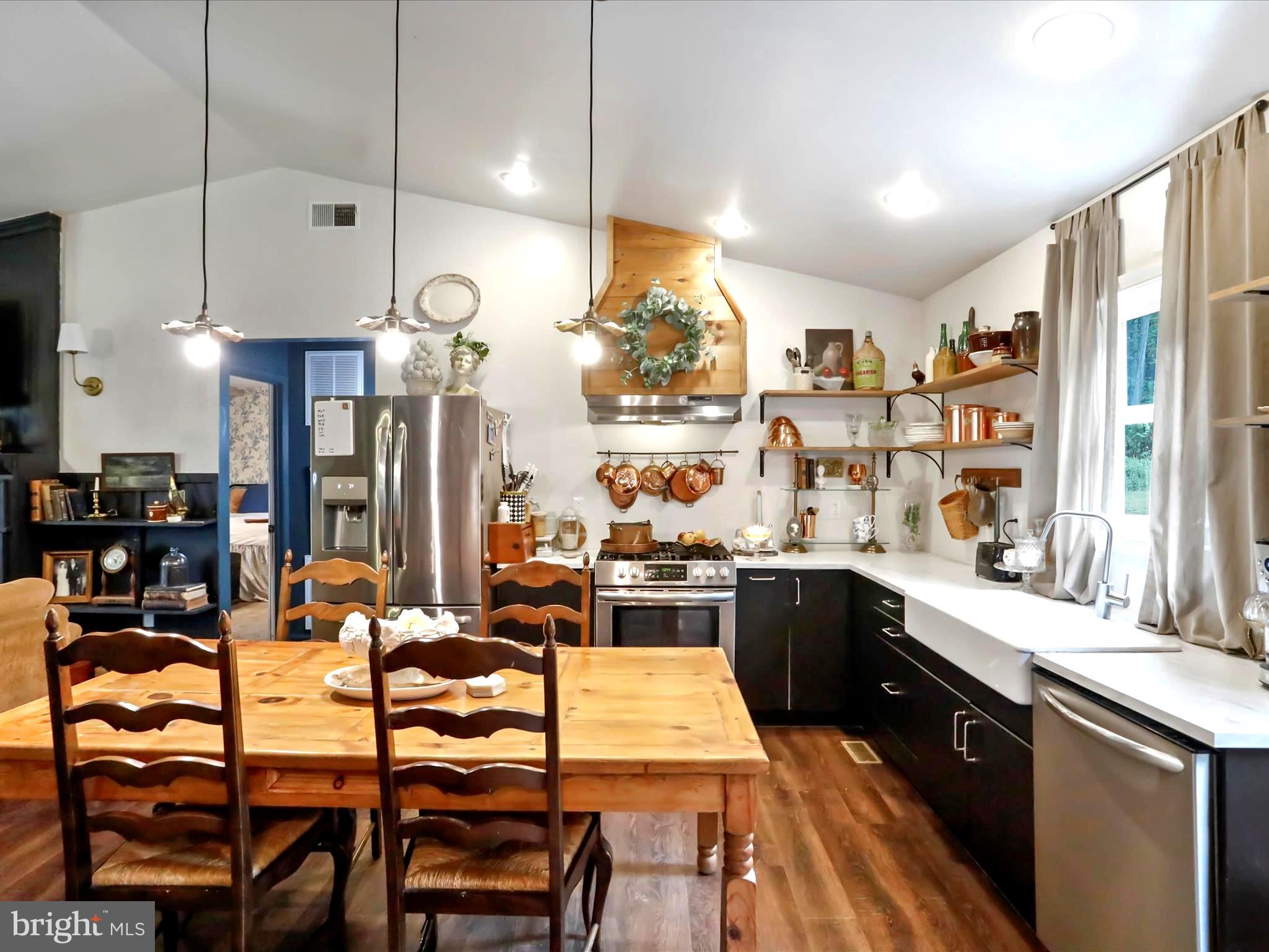 BRISTOL SPRINGS - Residential