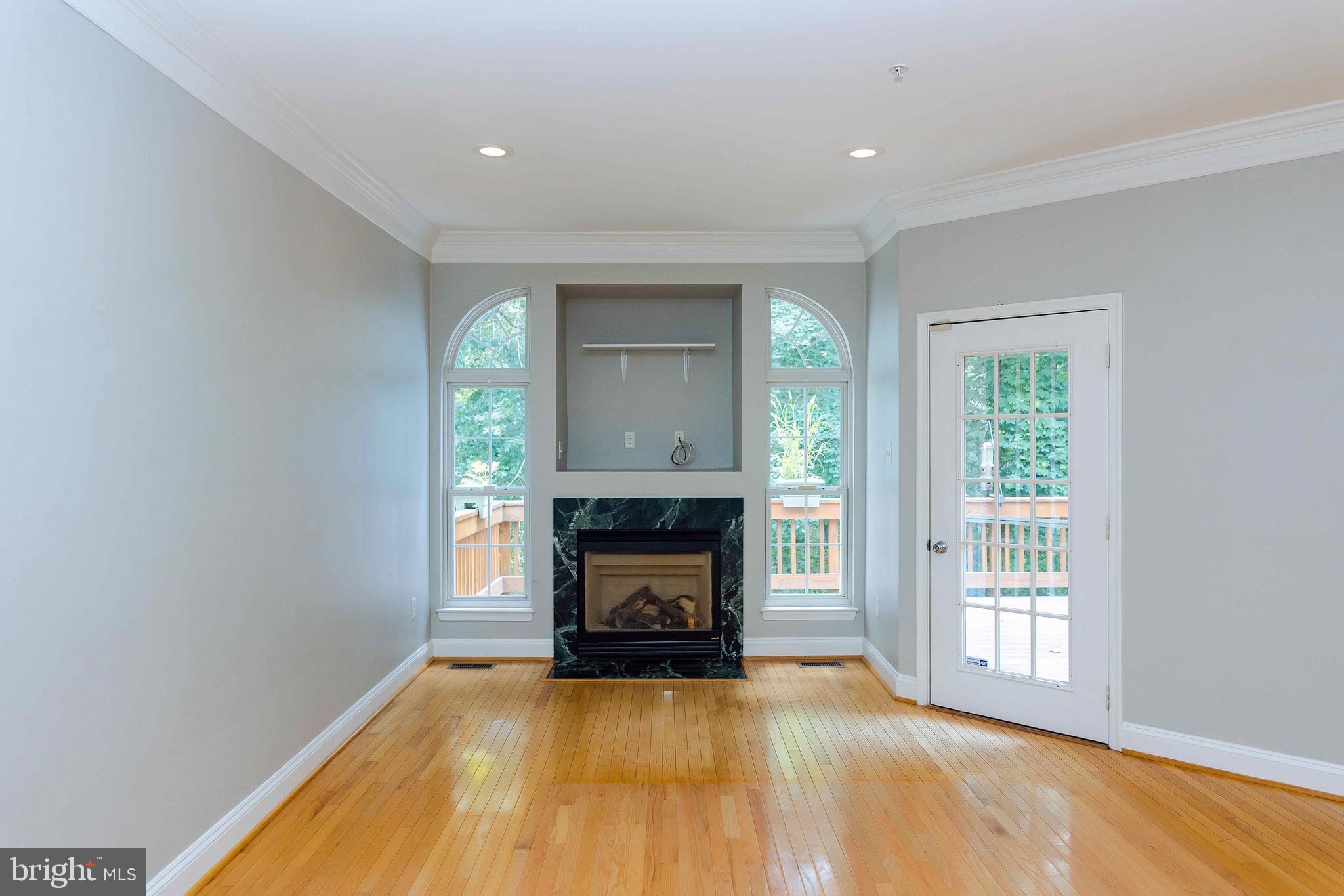 FIELDSTONE - Residential Lease