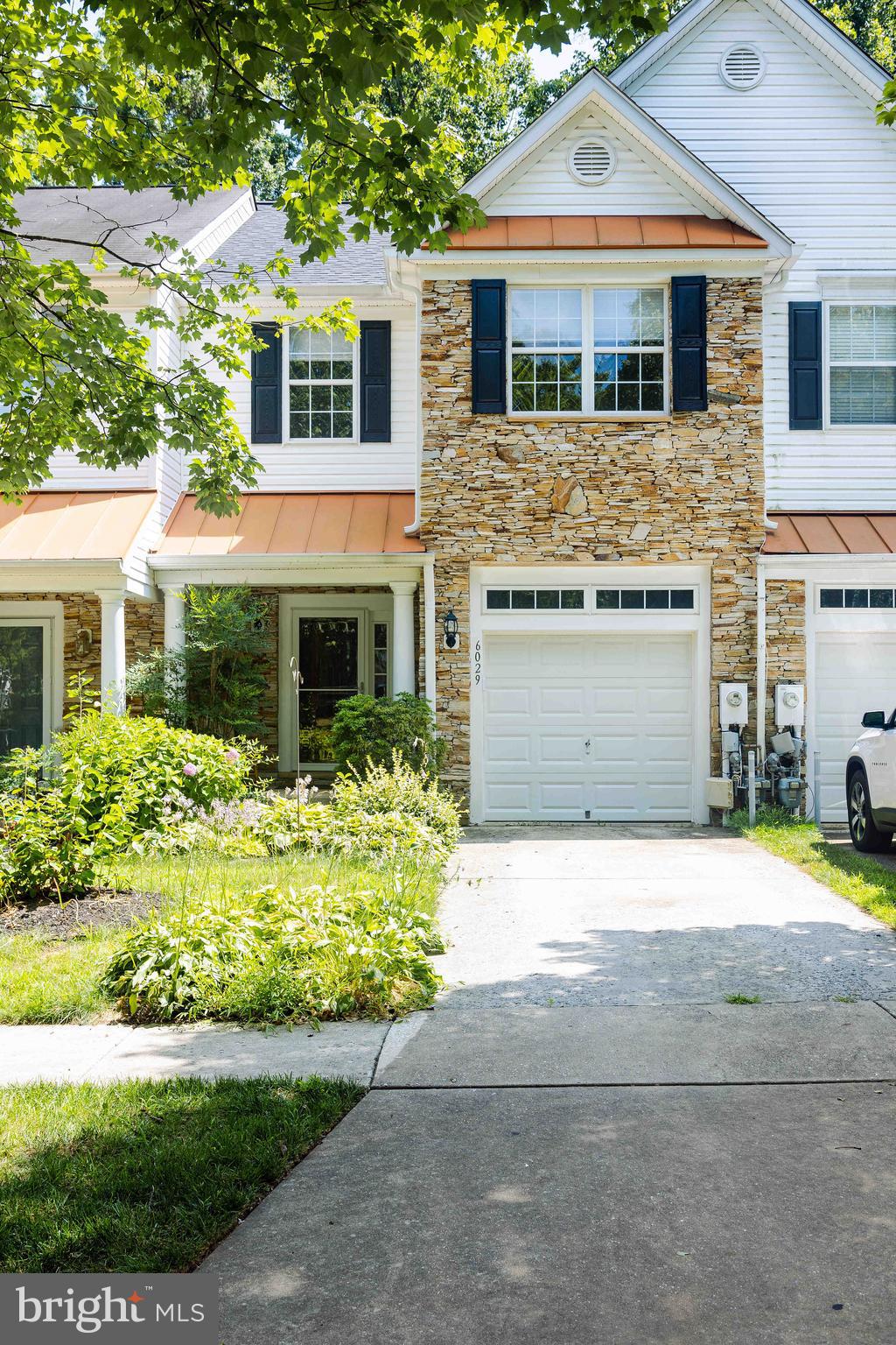 FIELDSTONE - Residential Lease