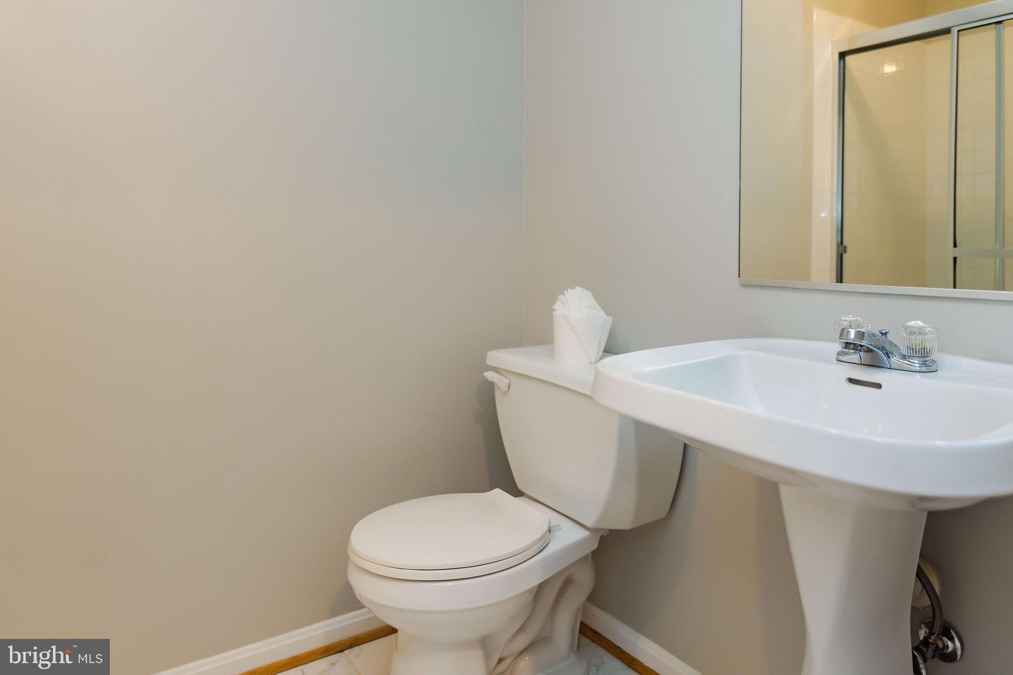 FIELDSTONE - Residential Lease