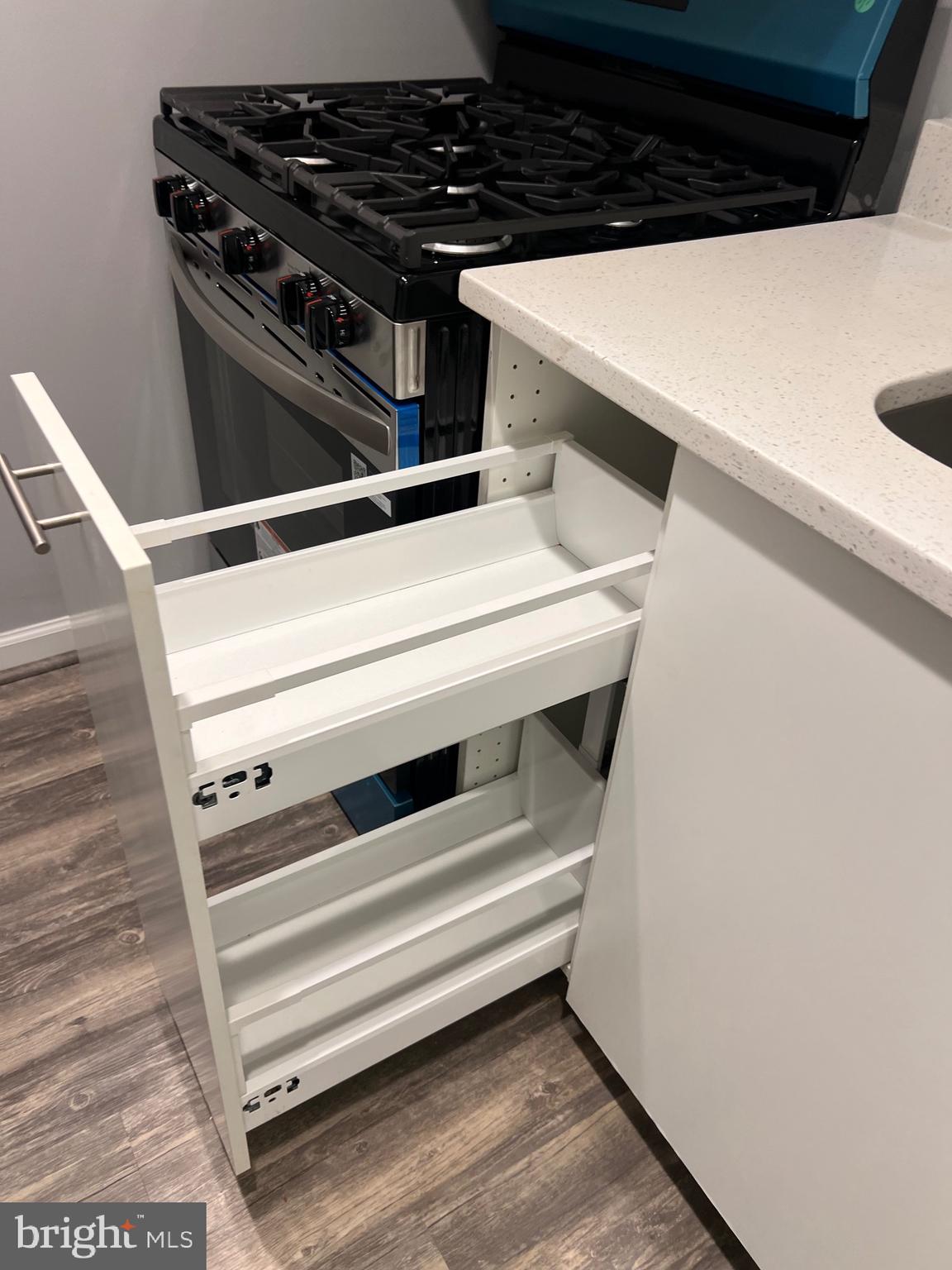 BURKE COVE - Residential