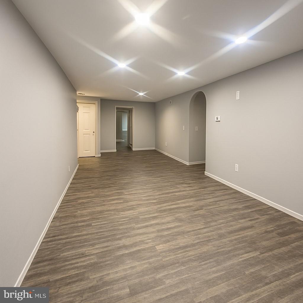 BURKE COVE - Residential