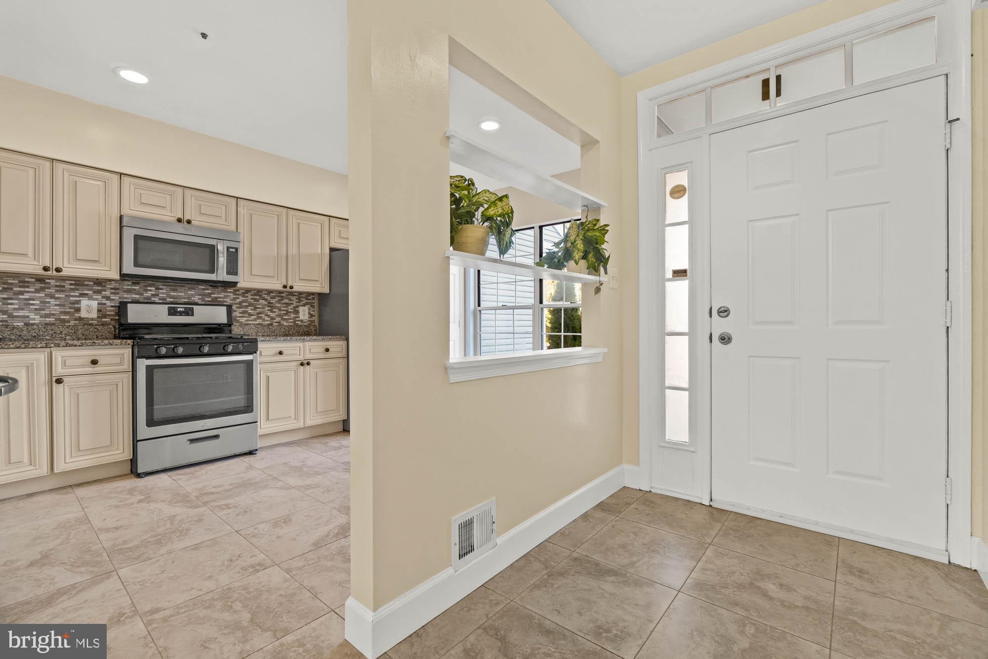 HALLOWELL - Residential