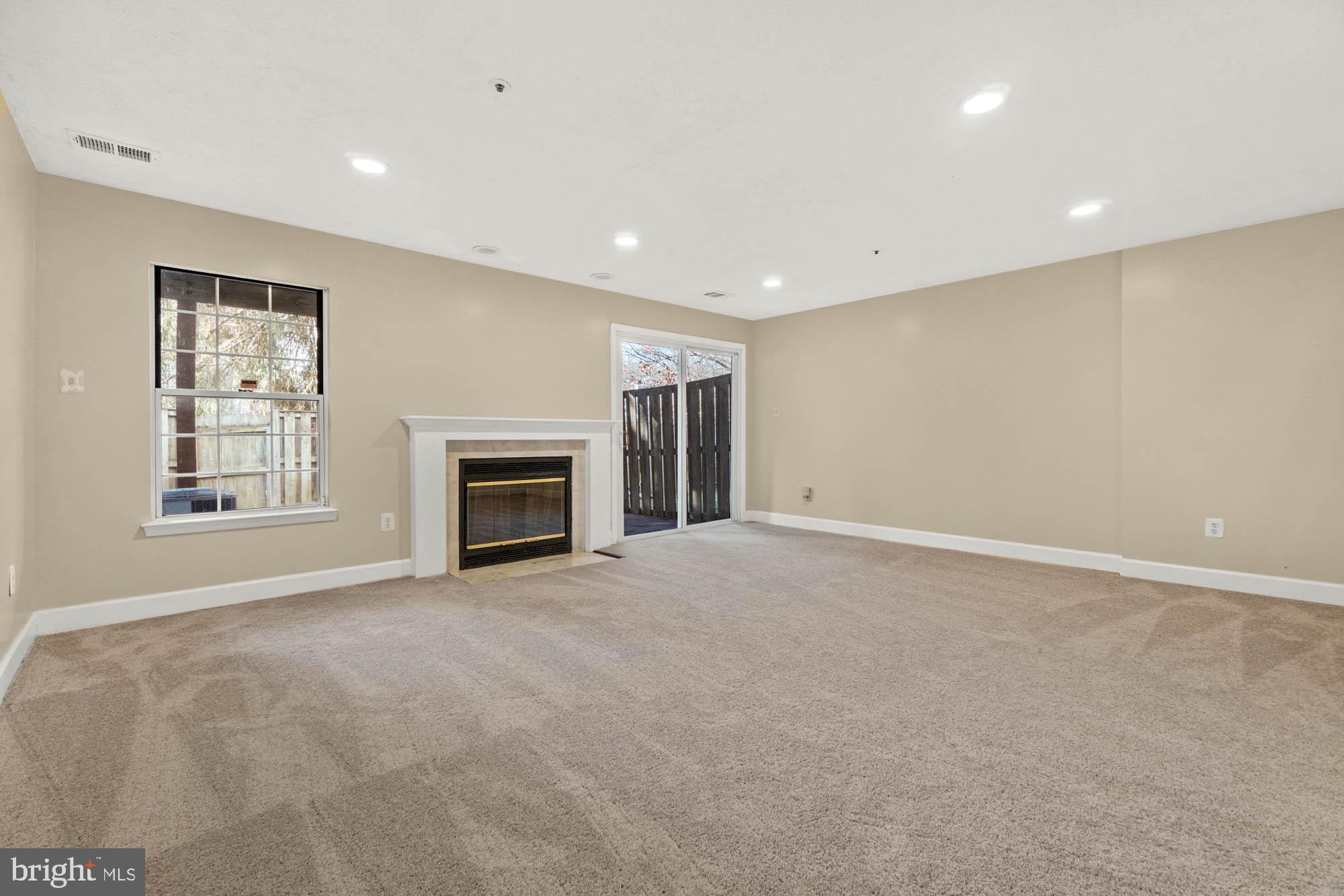 HALLOWELL - Residential