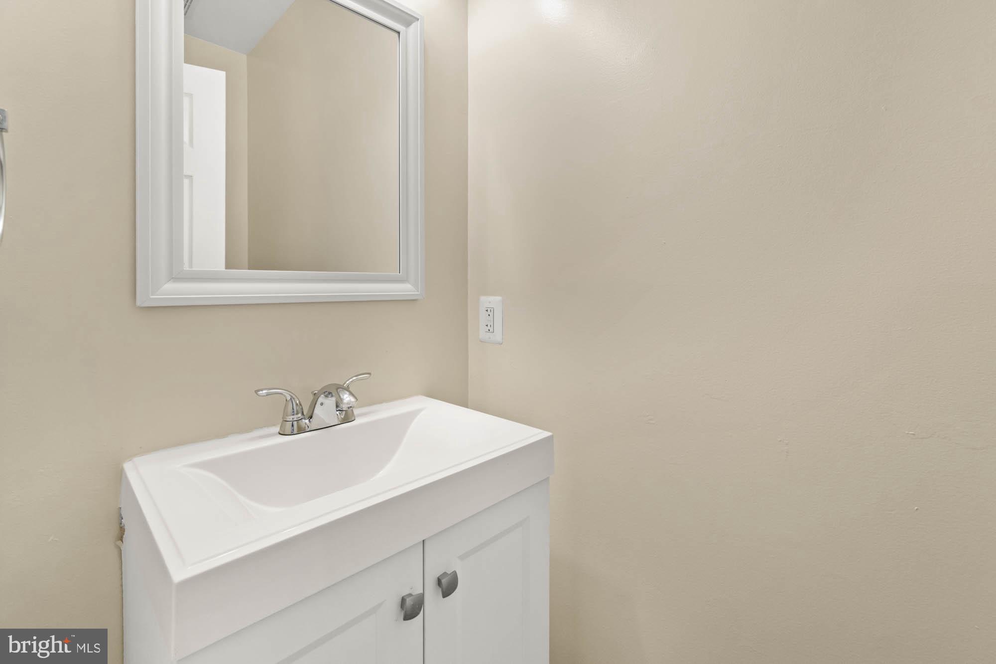 HALLOWELL - Residential