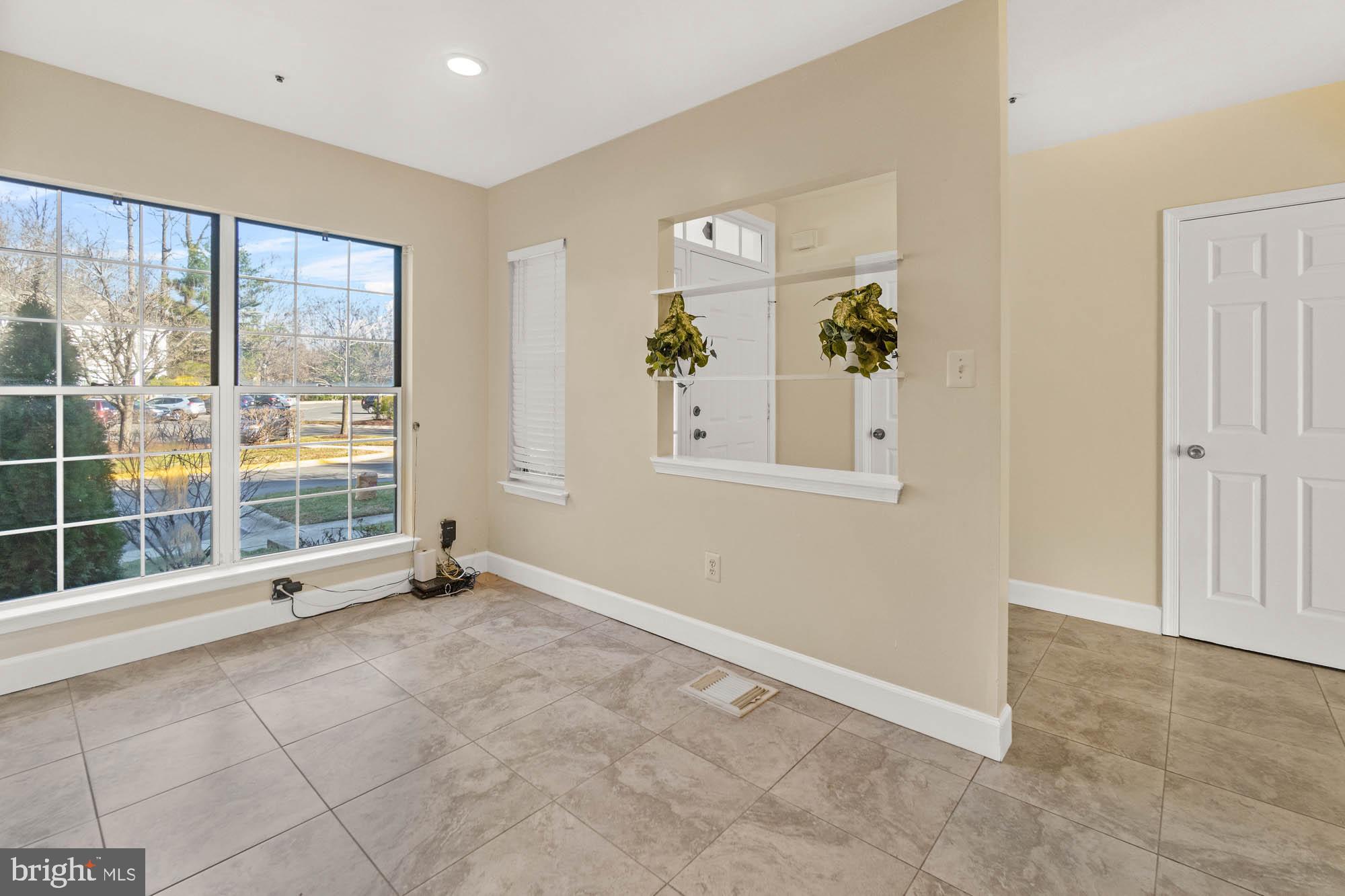 HALLOWELL - Residential