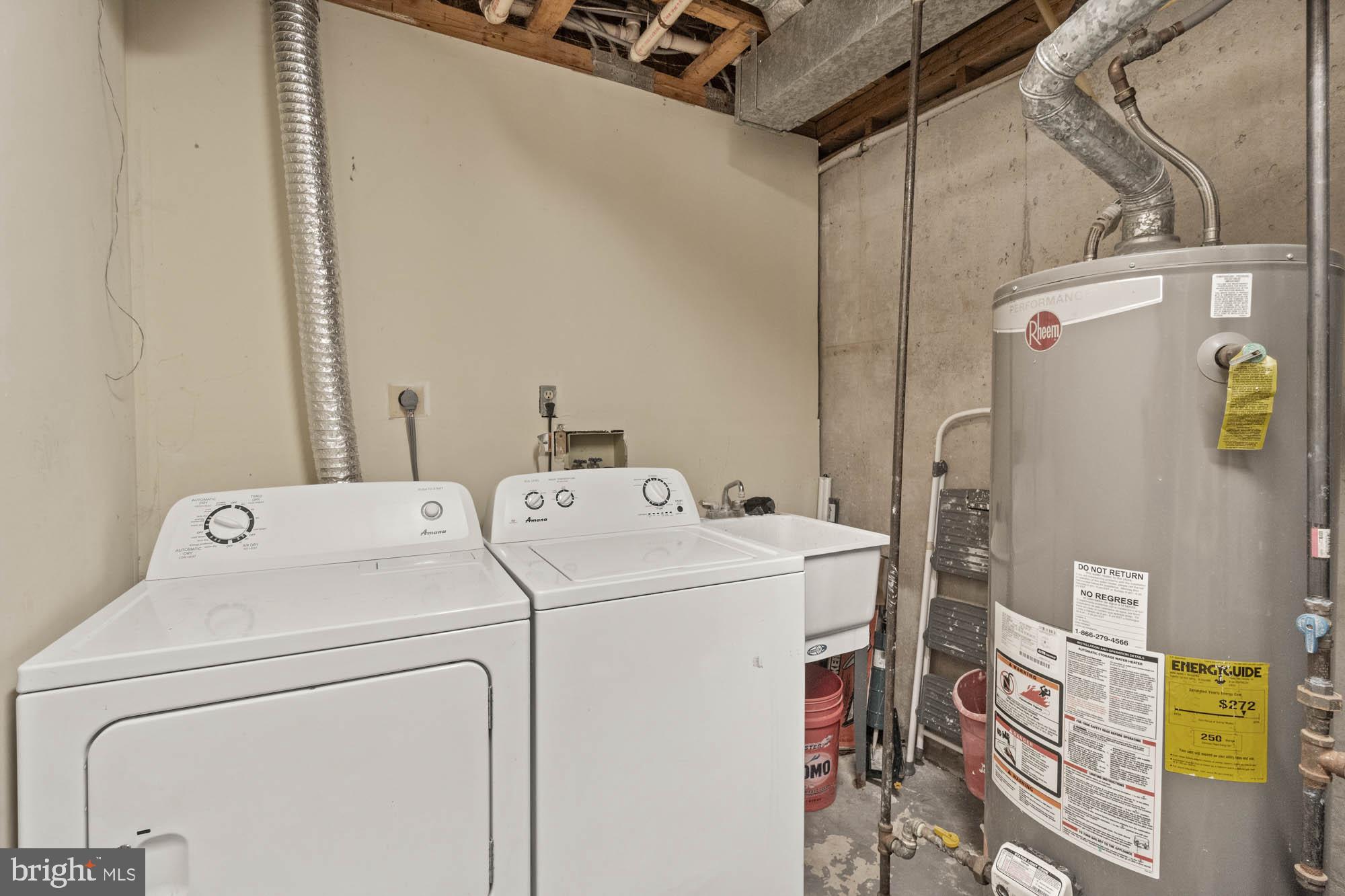 HALLOWELL - Residential