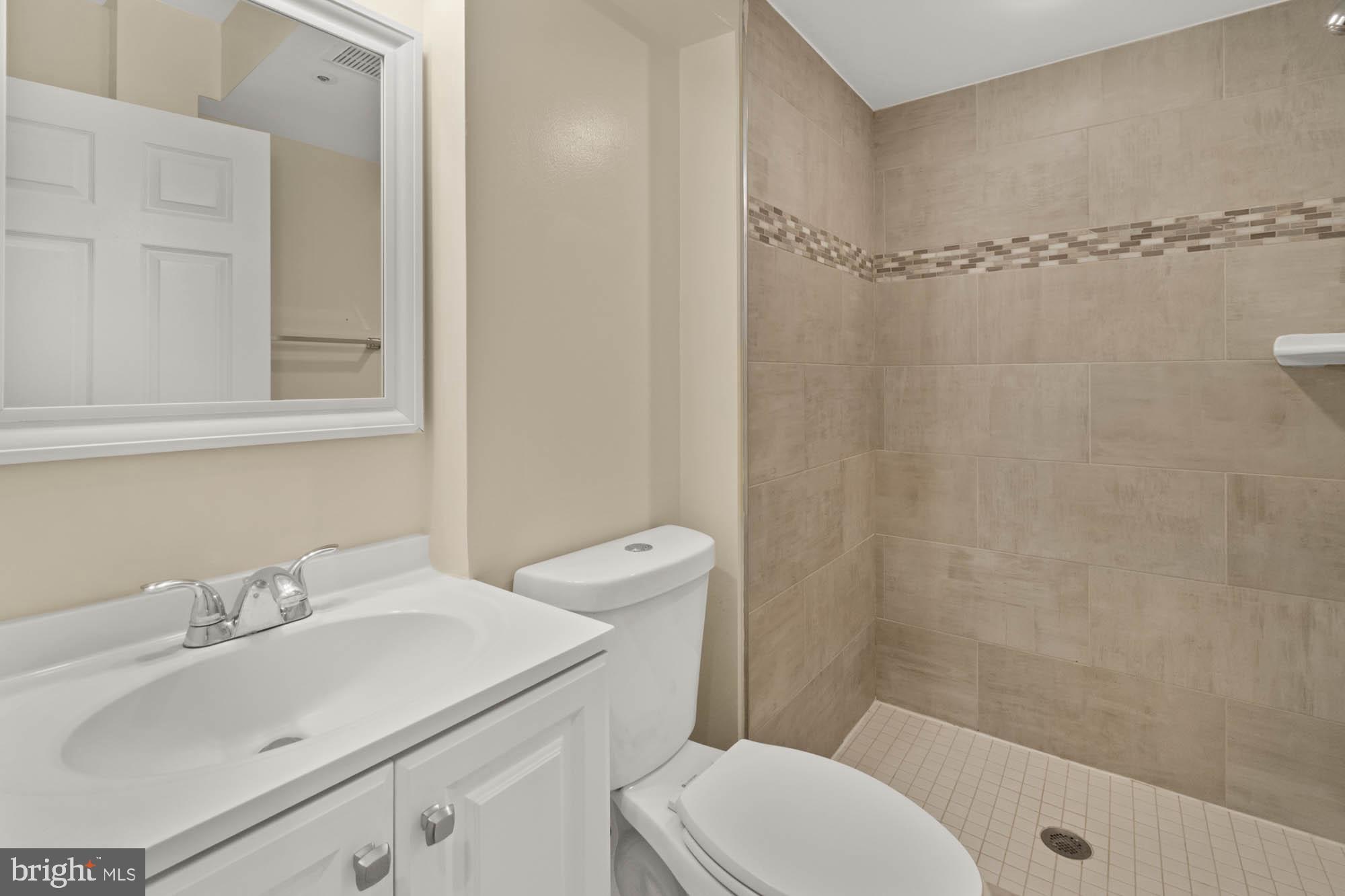 HALLOWELL - Residential