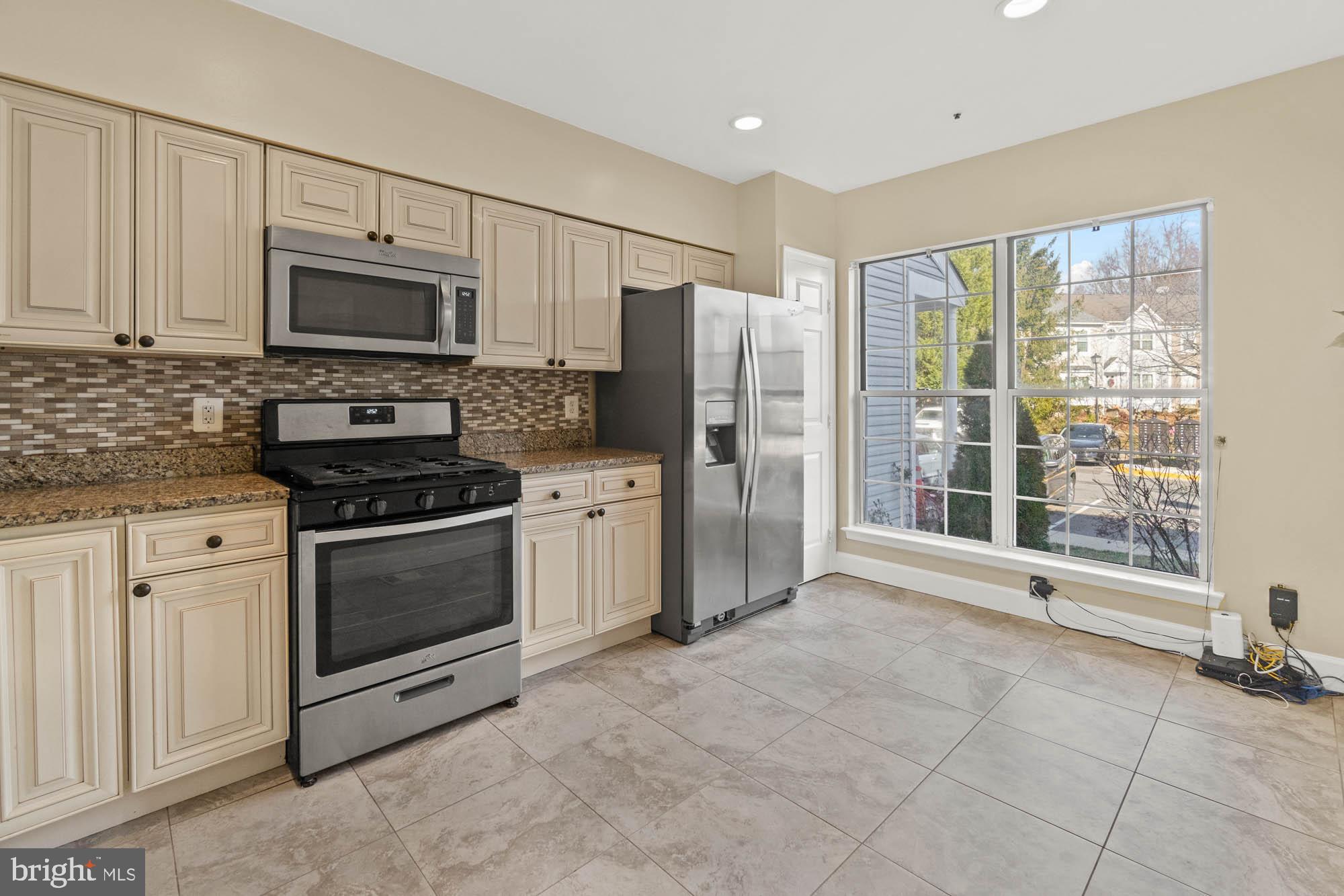 HALLOWELL - Residential