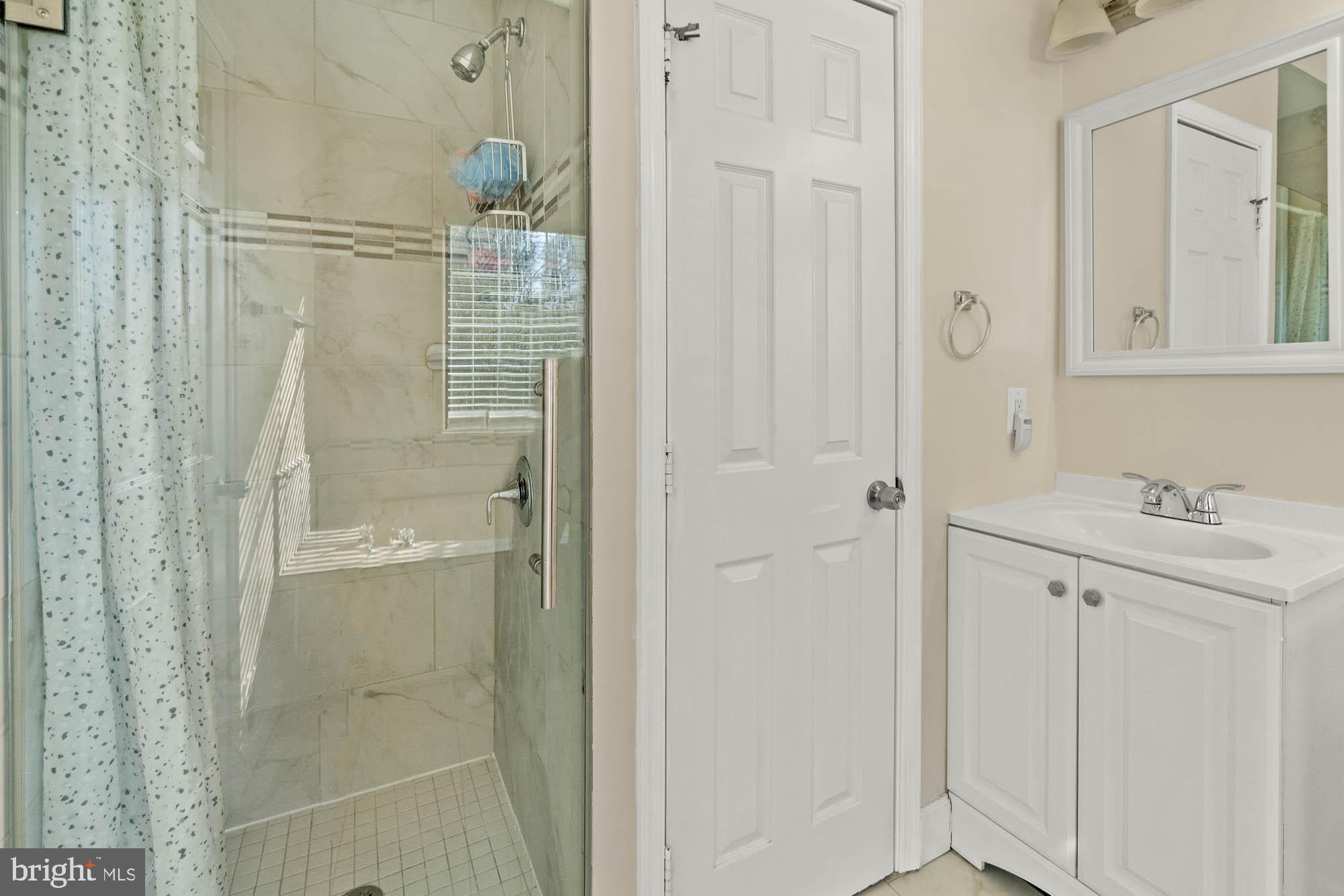 HALLOWELL - Residential