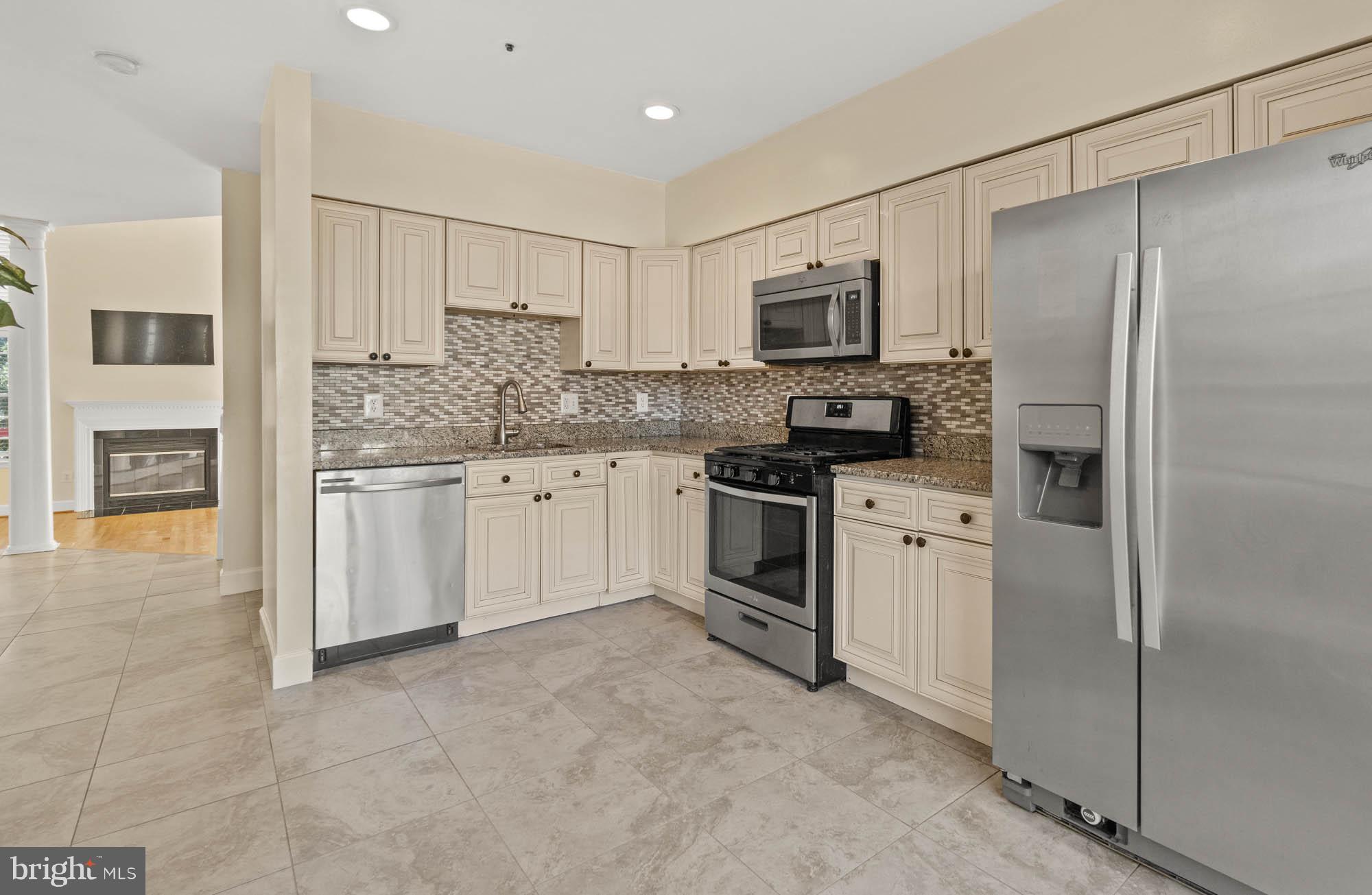 HALLOWELL - Residential