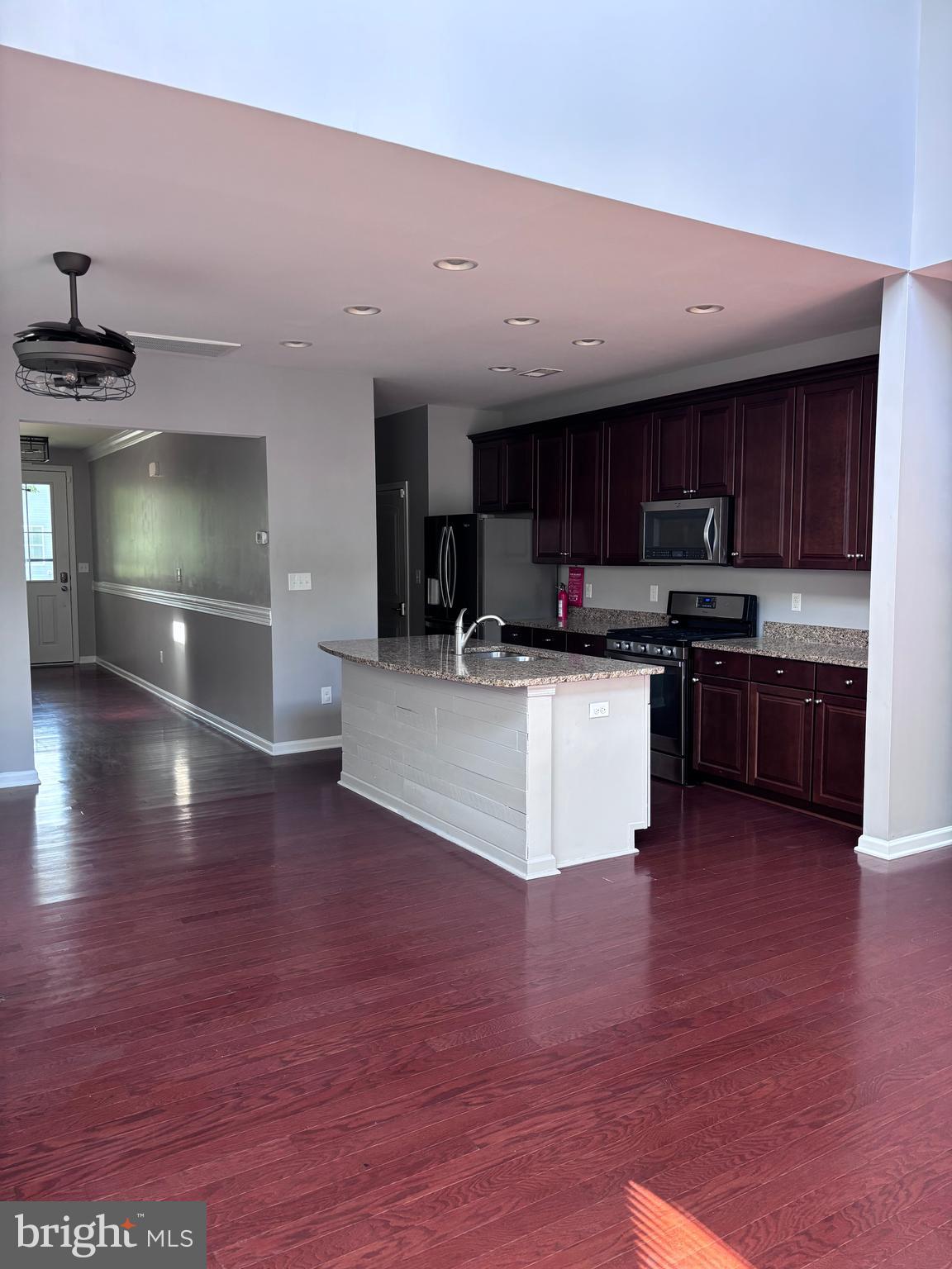 33339 LONE CEDAR LANDING