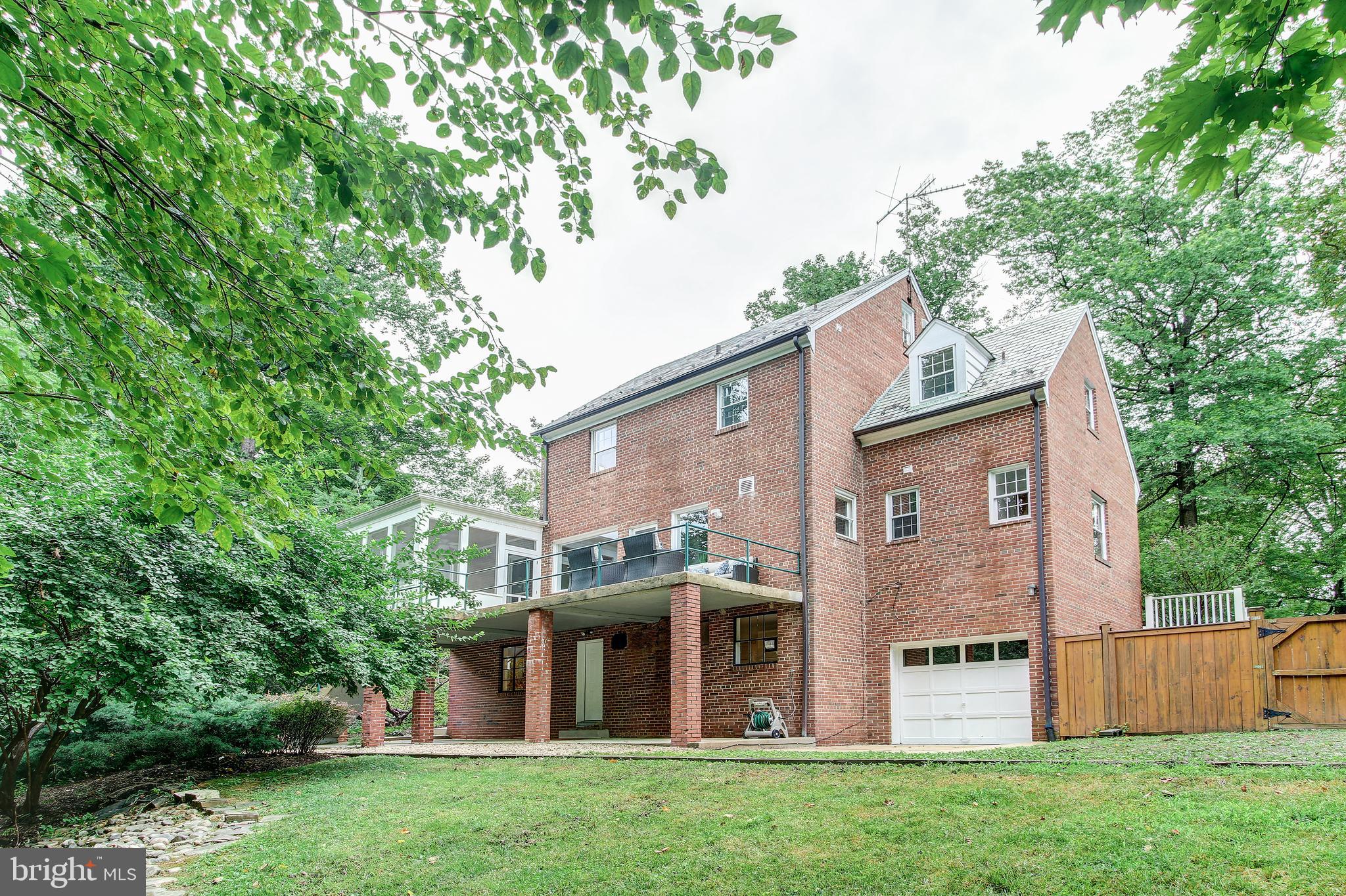 PINEHURST VILLAGE - Residential