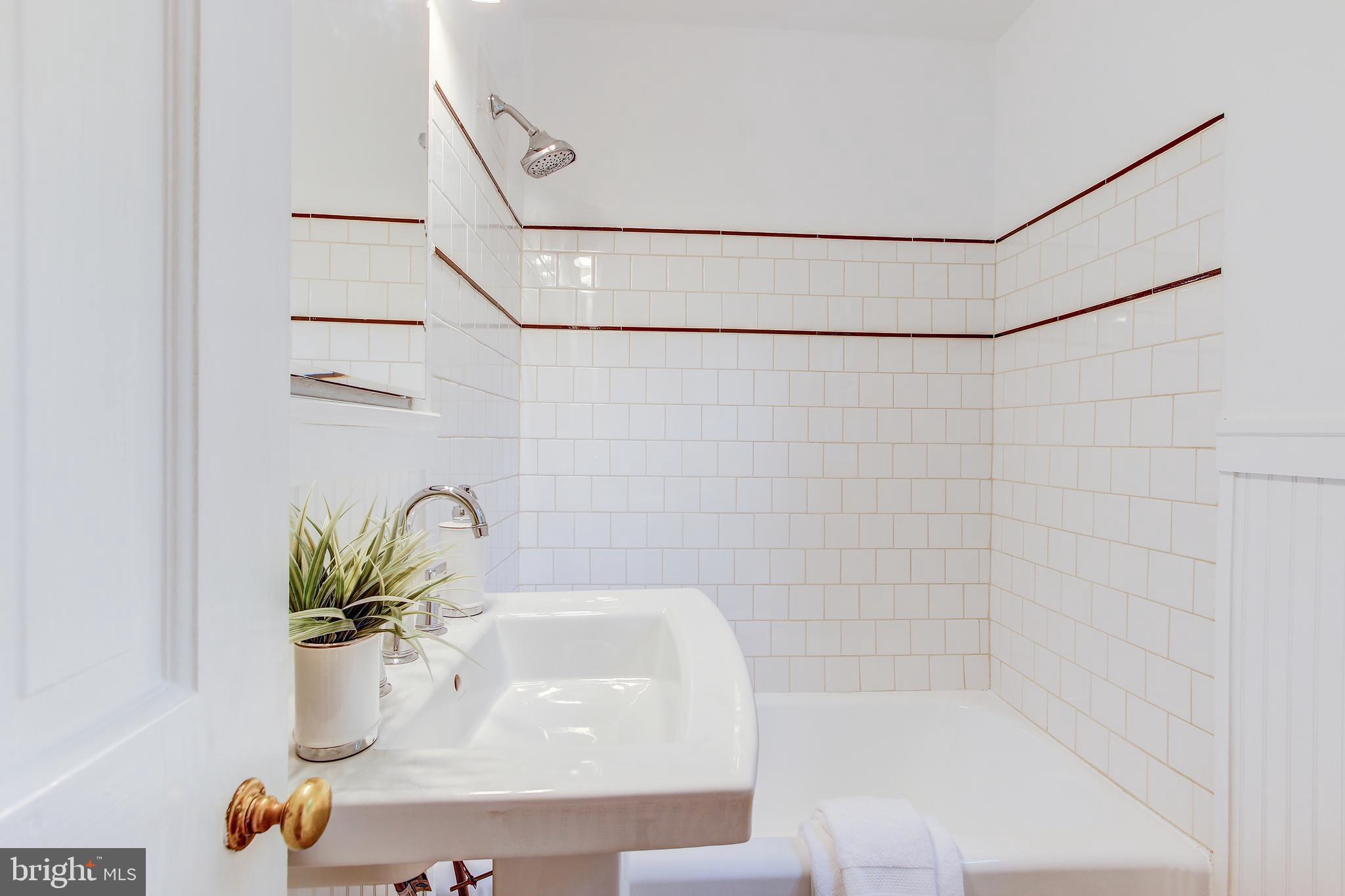 PINEHURST VILLAGE - Residential