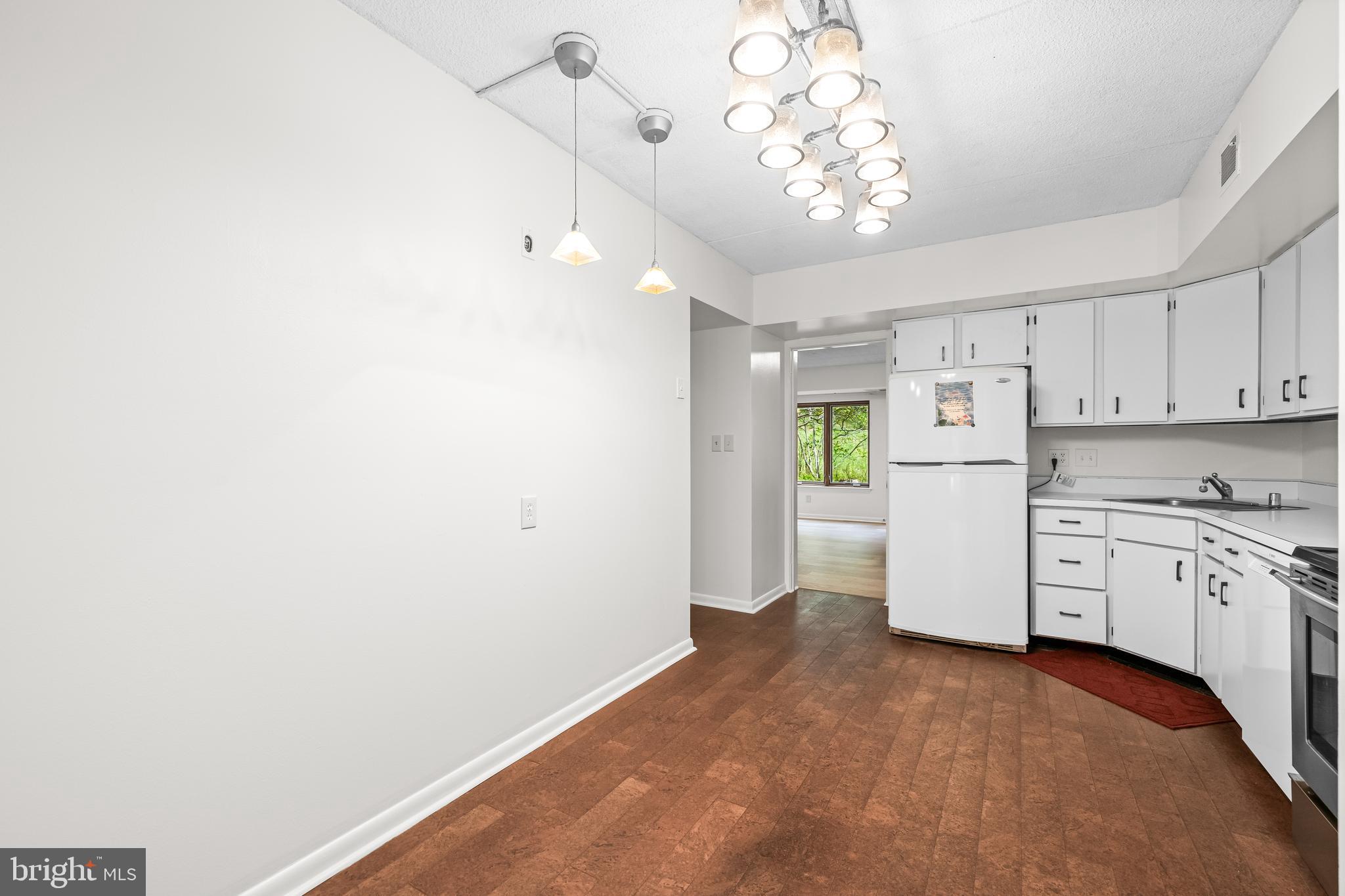 OAKHAMPTON - Residential