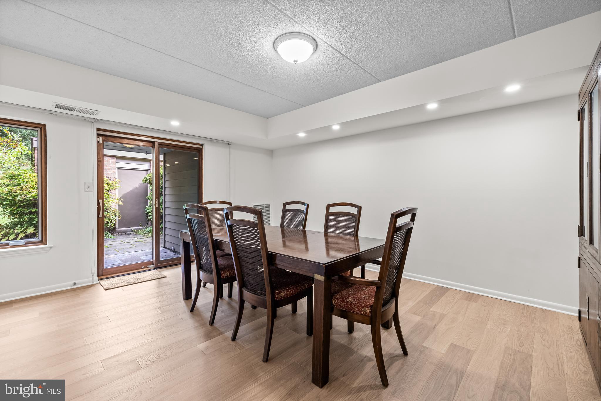 OAKHAMPTON - Residential