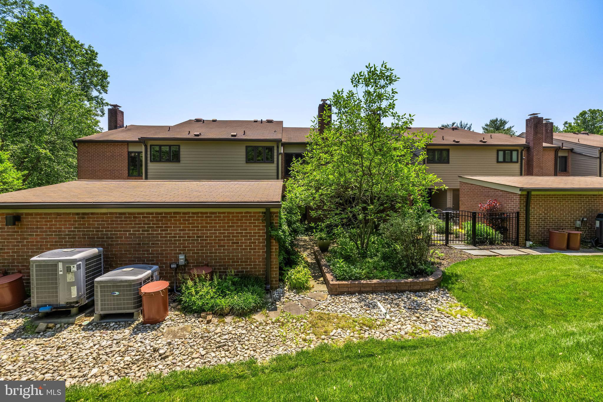 OAKHAMPTON - Residential