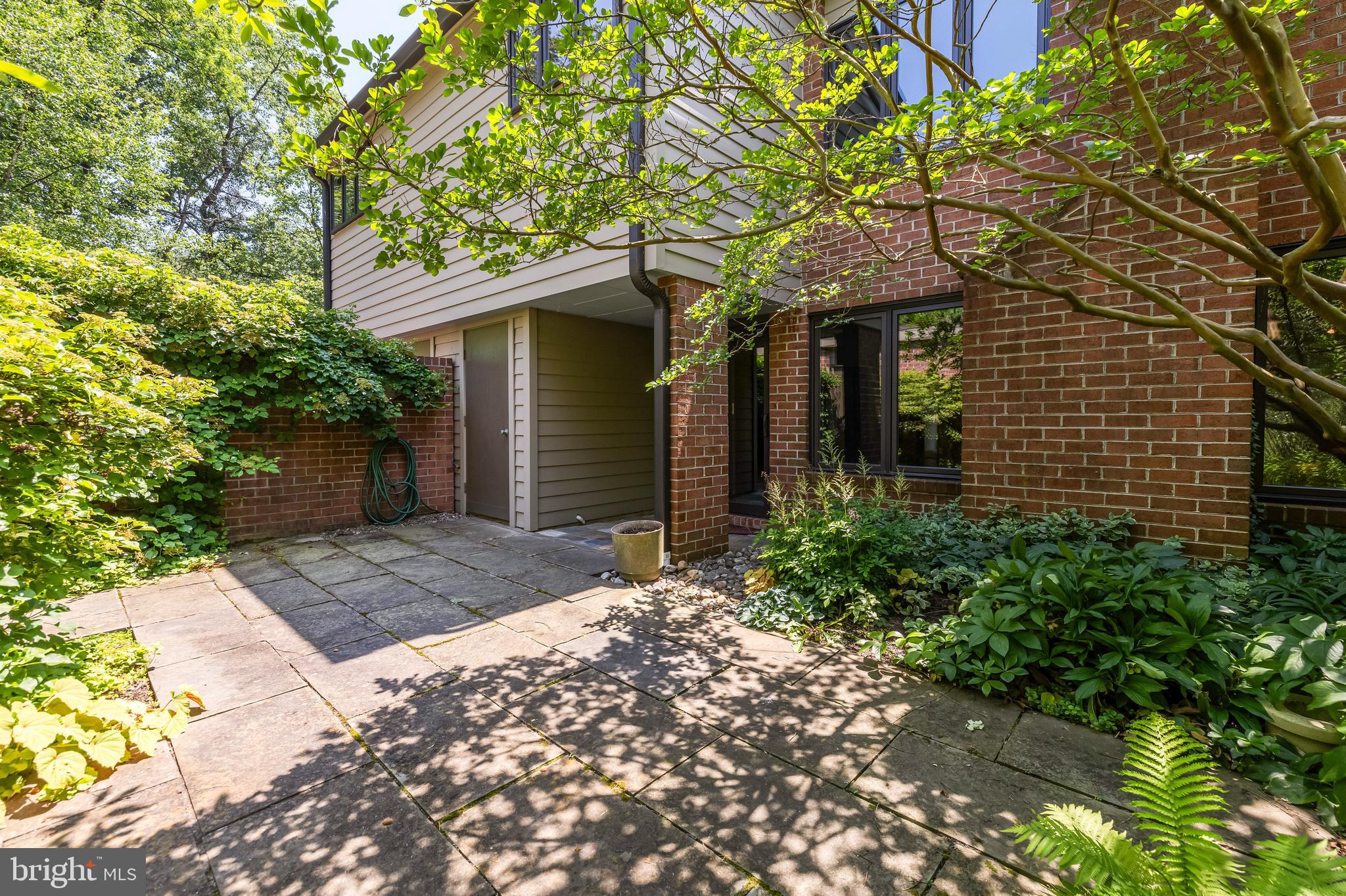 OAKHAMPTON - Residential