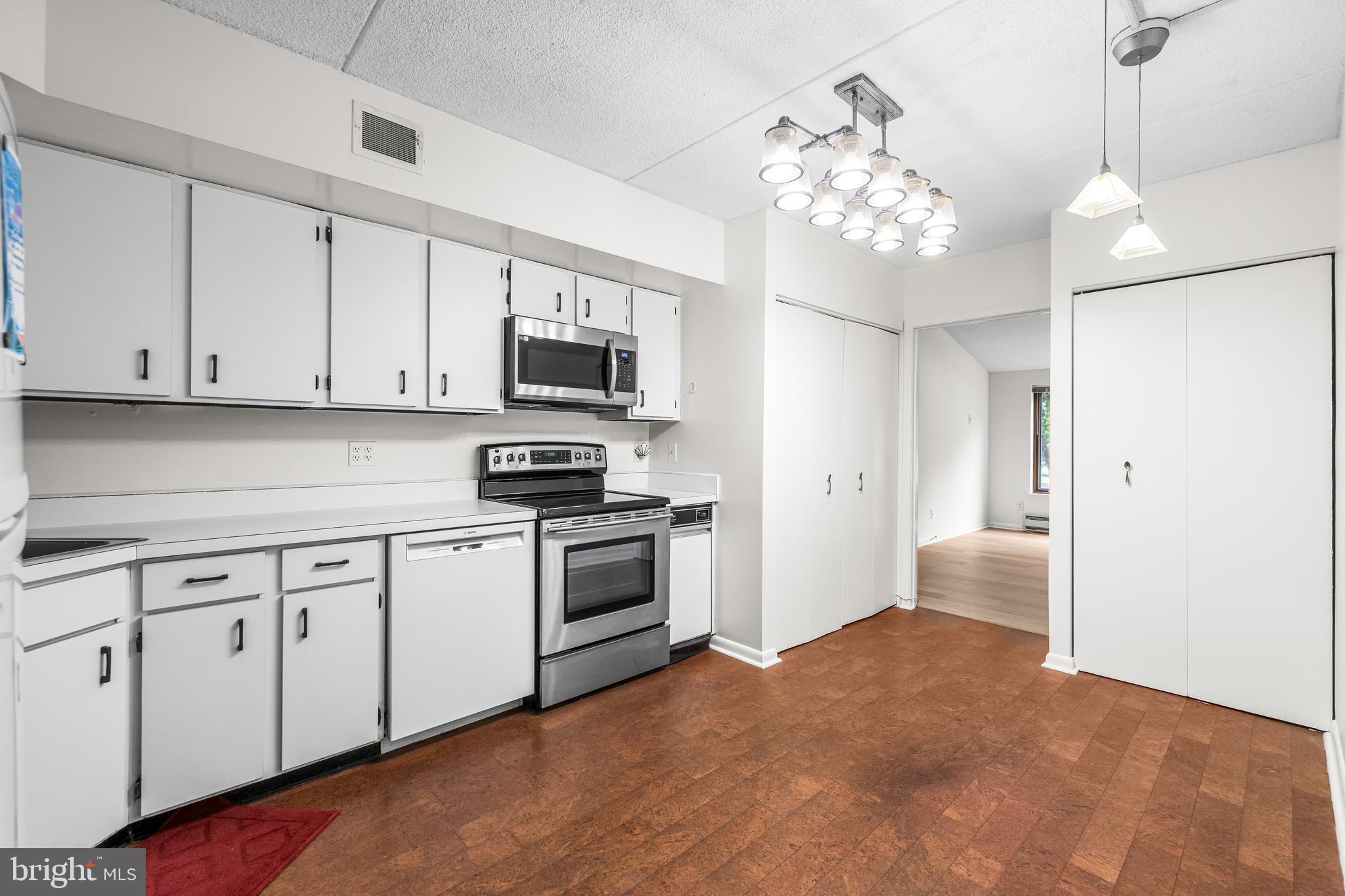 OAKHAMPTON - Residential