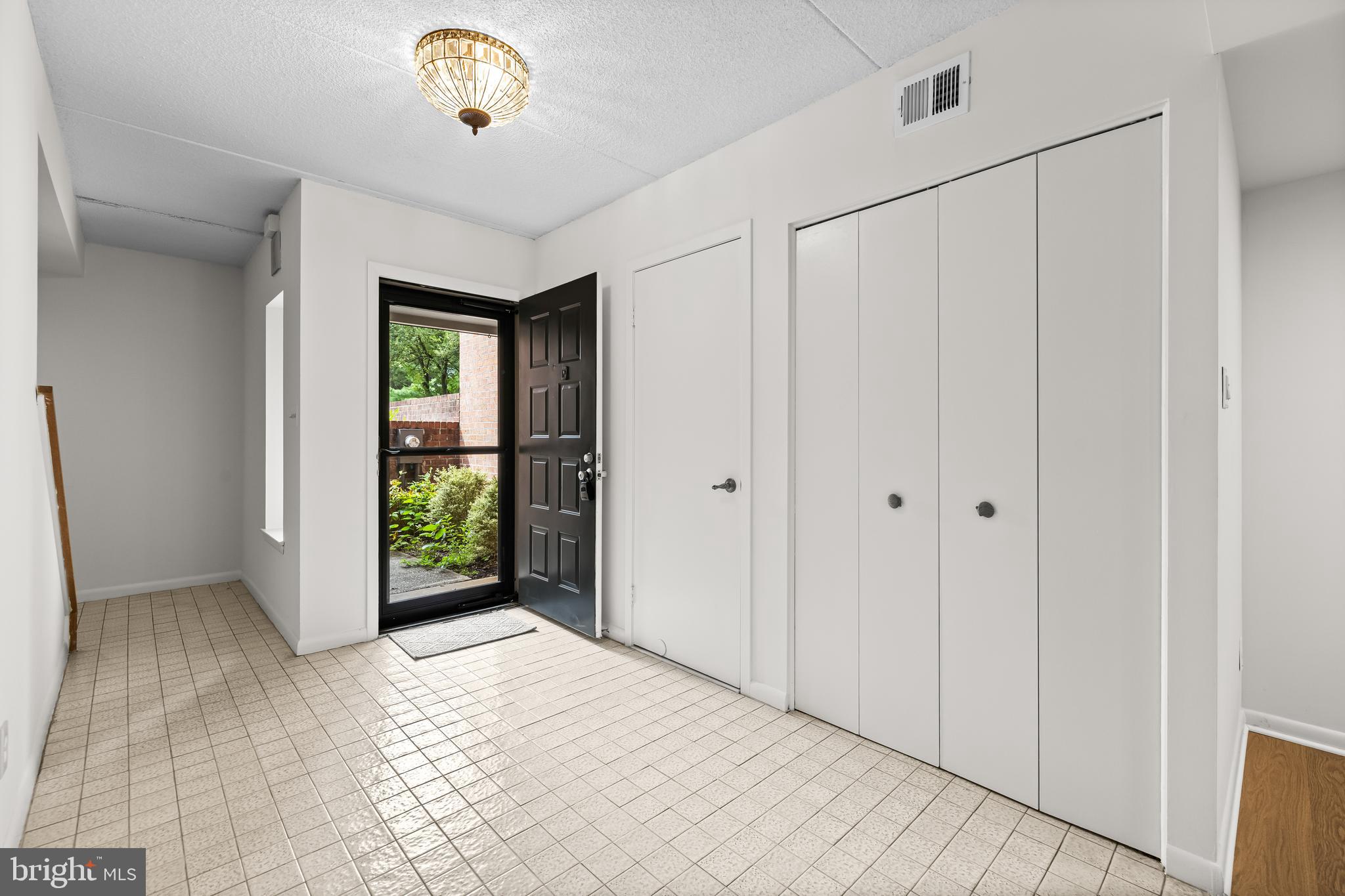 OAKHAMPTON - Residential