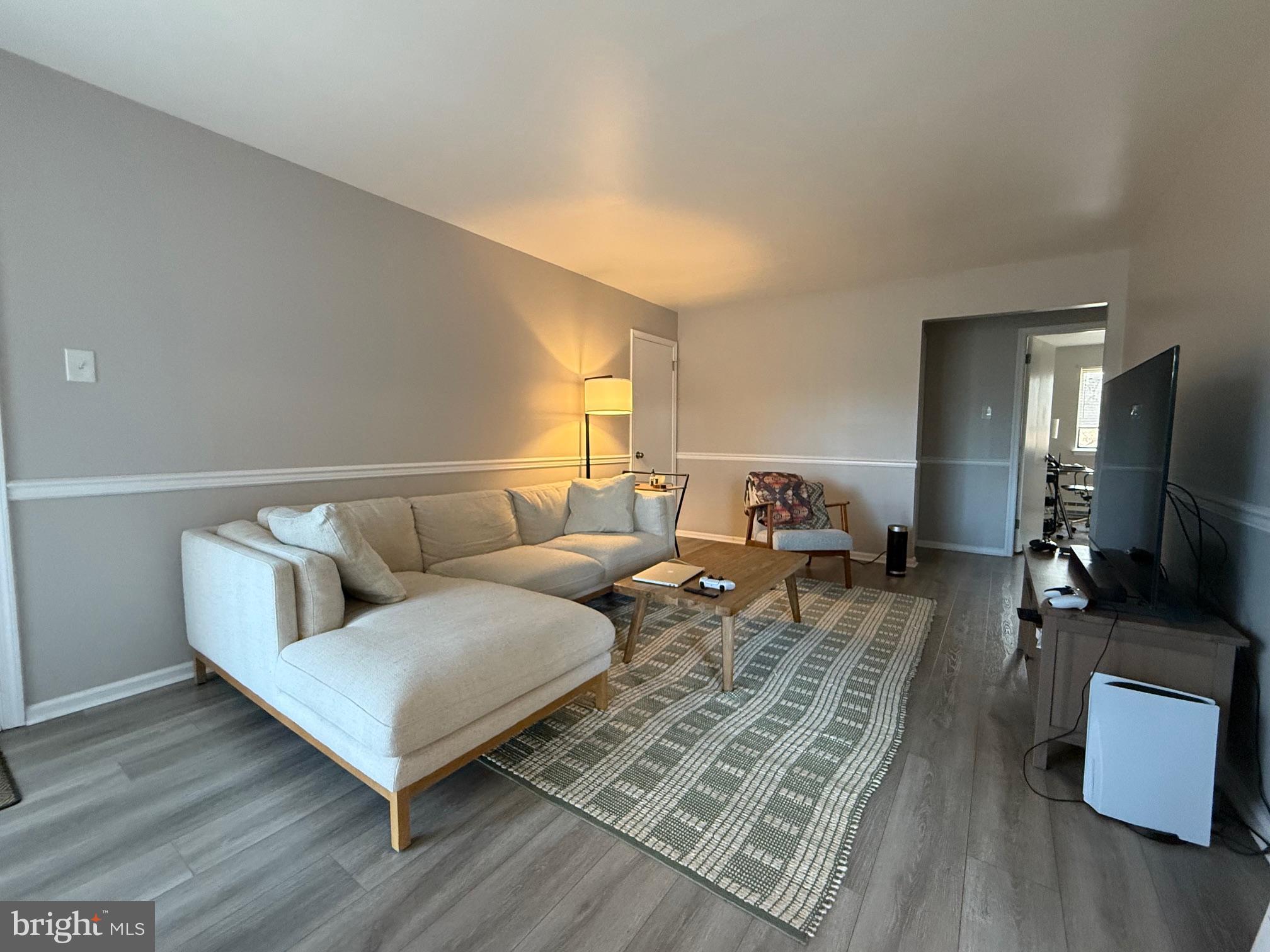 DOYLESTOWN COMMONS - Residential Lease