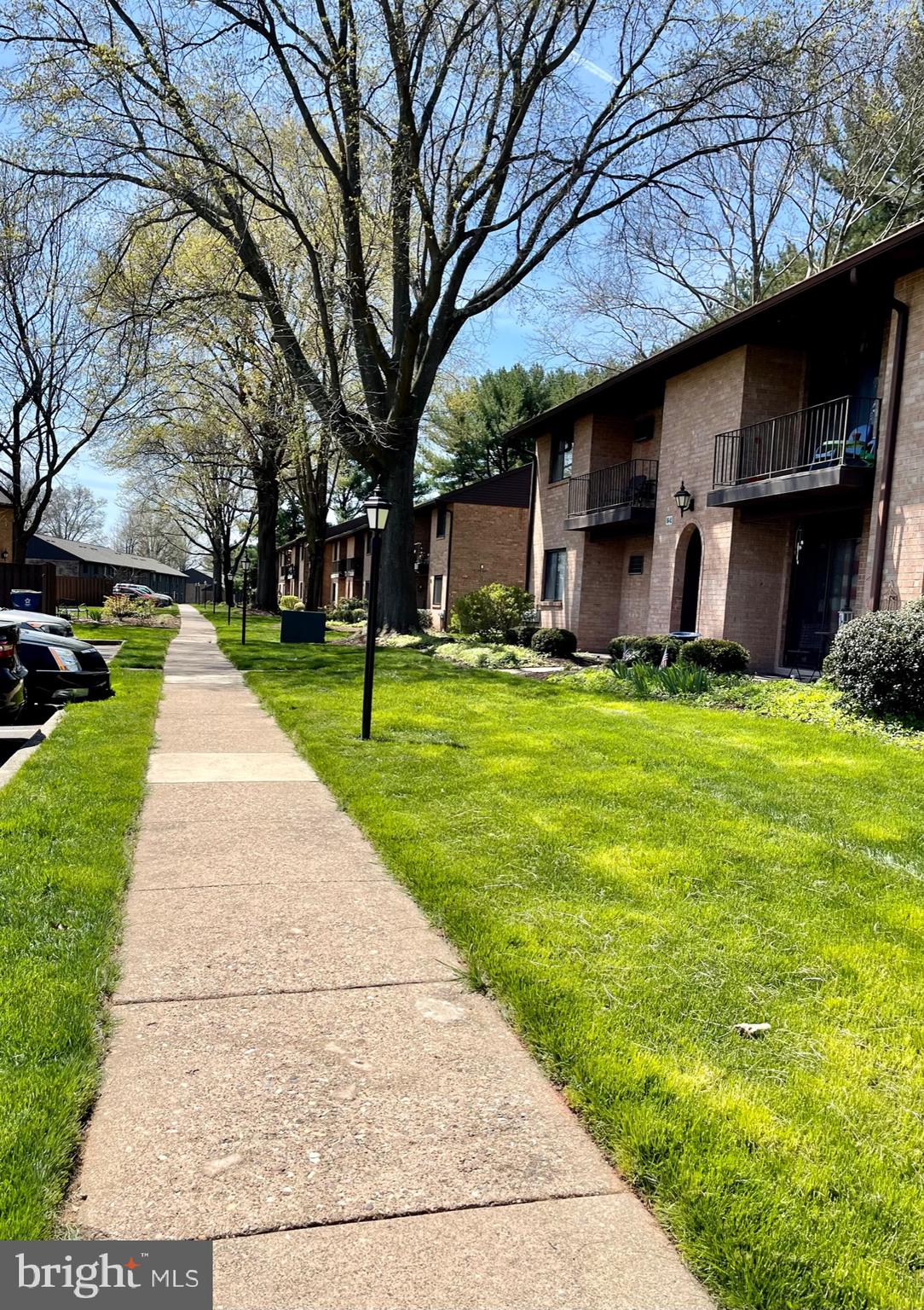 DOYLESTOWN COMMONS - Residential Lease