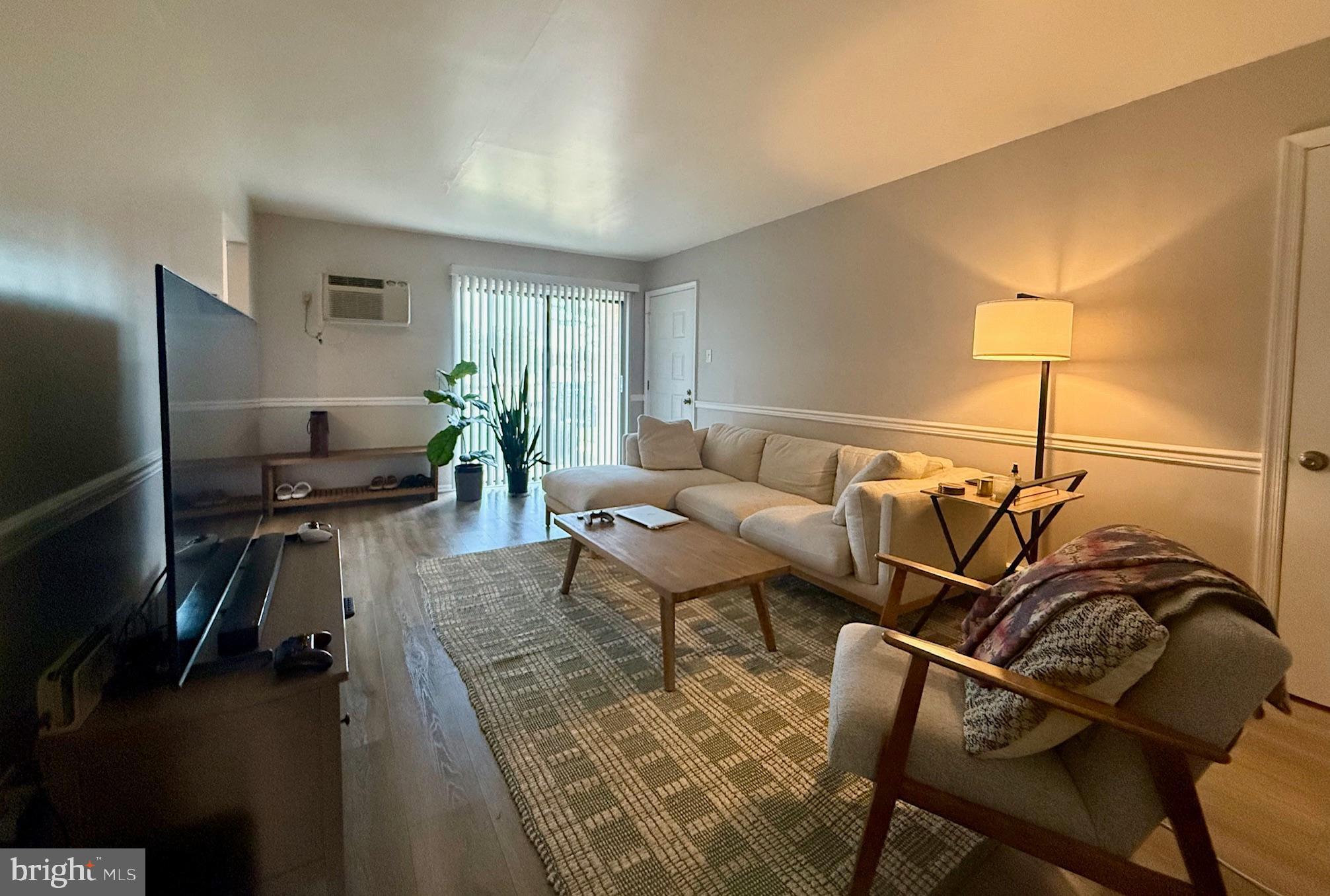 DOYLESTOWN COMMONS - Residential Lease