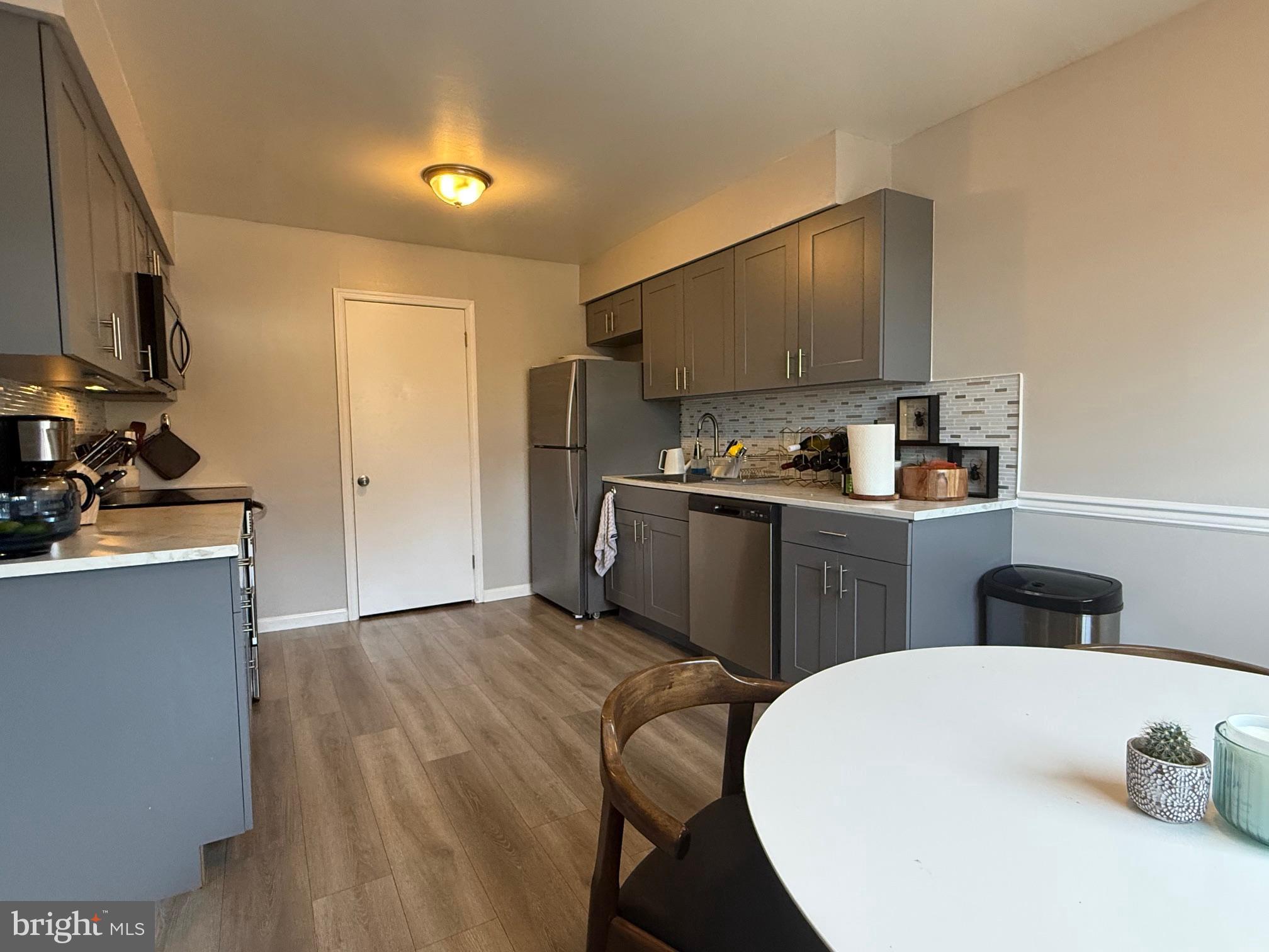 DOYLESTOWN COMMONS - Residential Lease