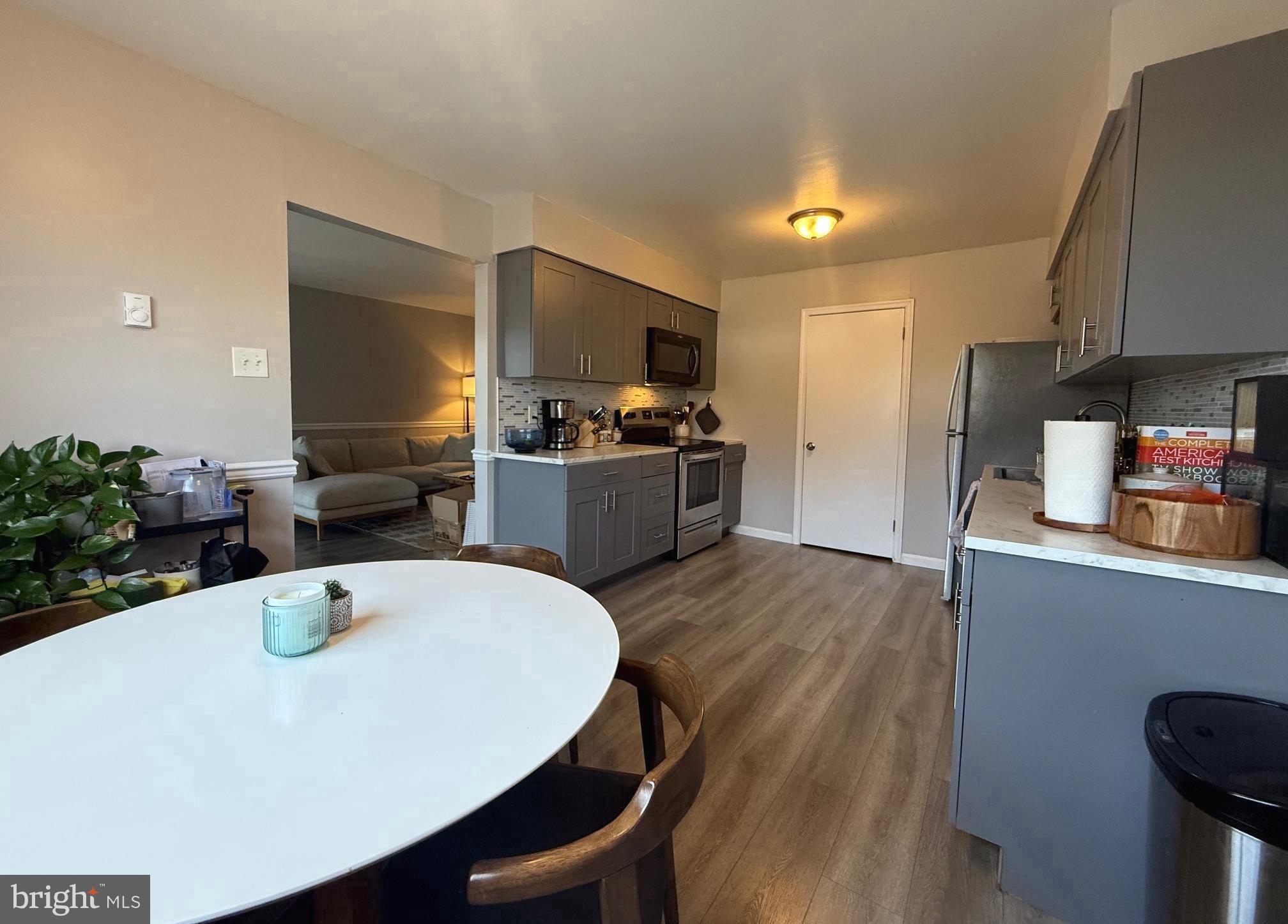 DOYLESTOWN COMMONS - Residential Lease