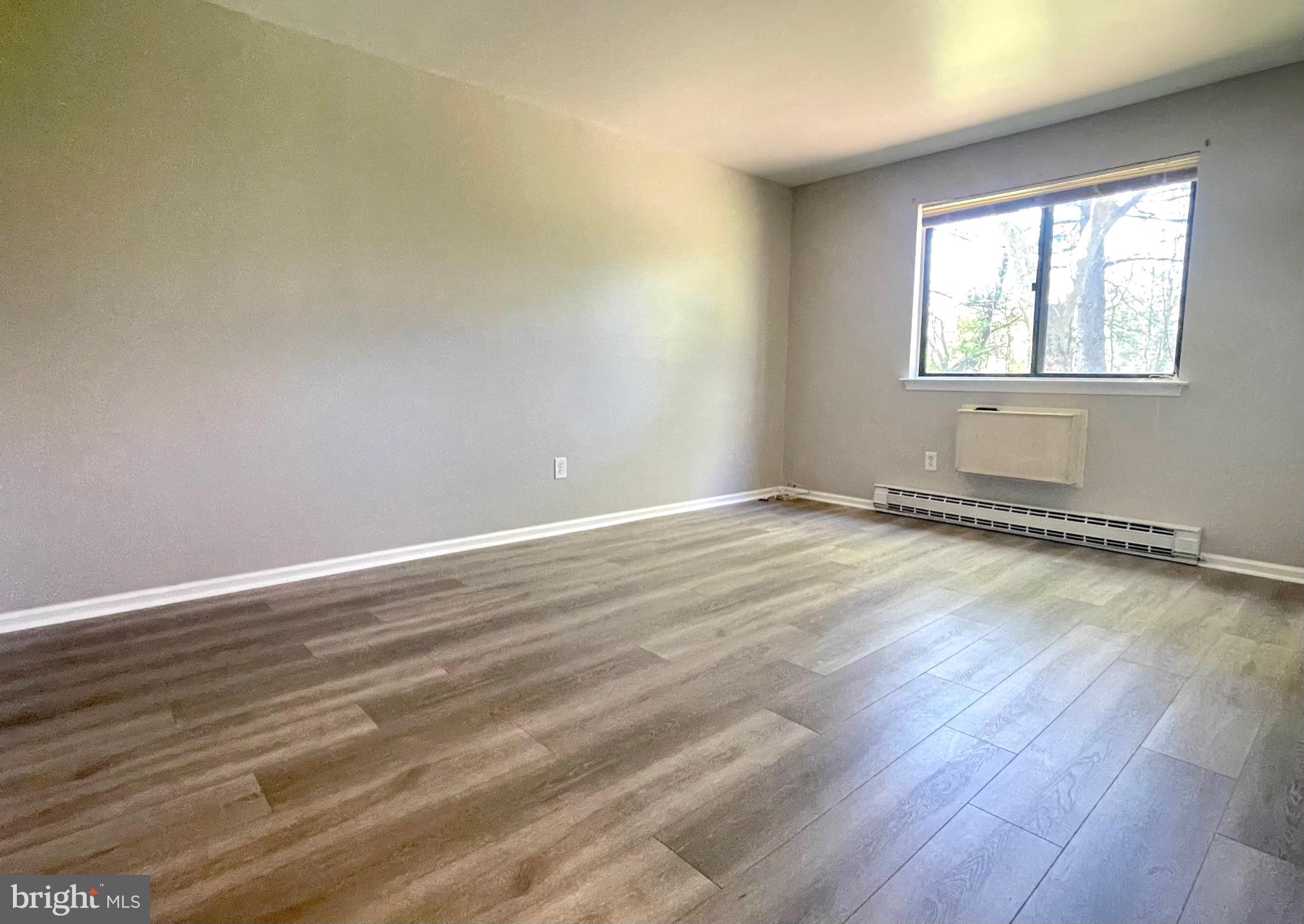 DOYLESTOWN COMMONS - Residential Lease