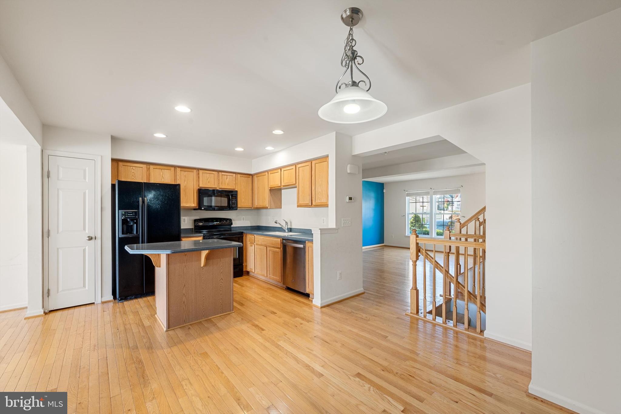 LAKELAND PLACE - Residential