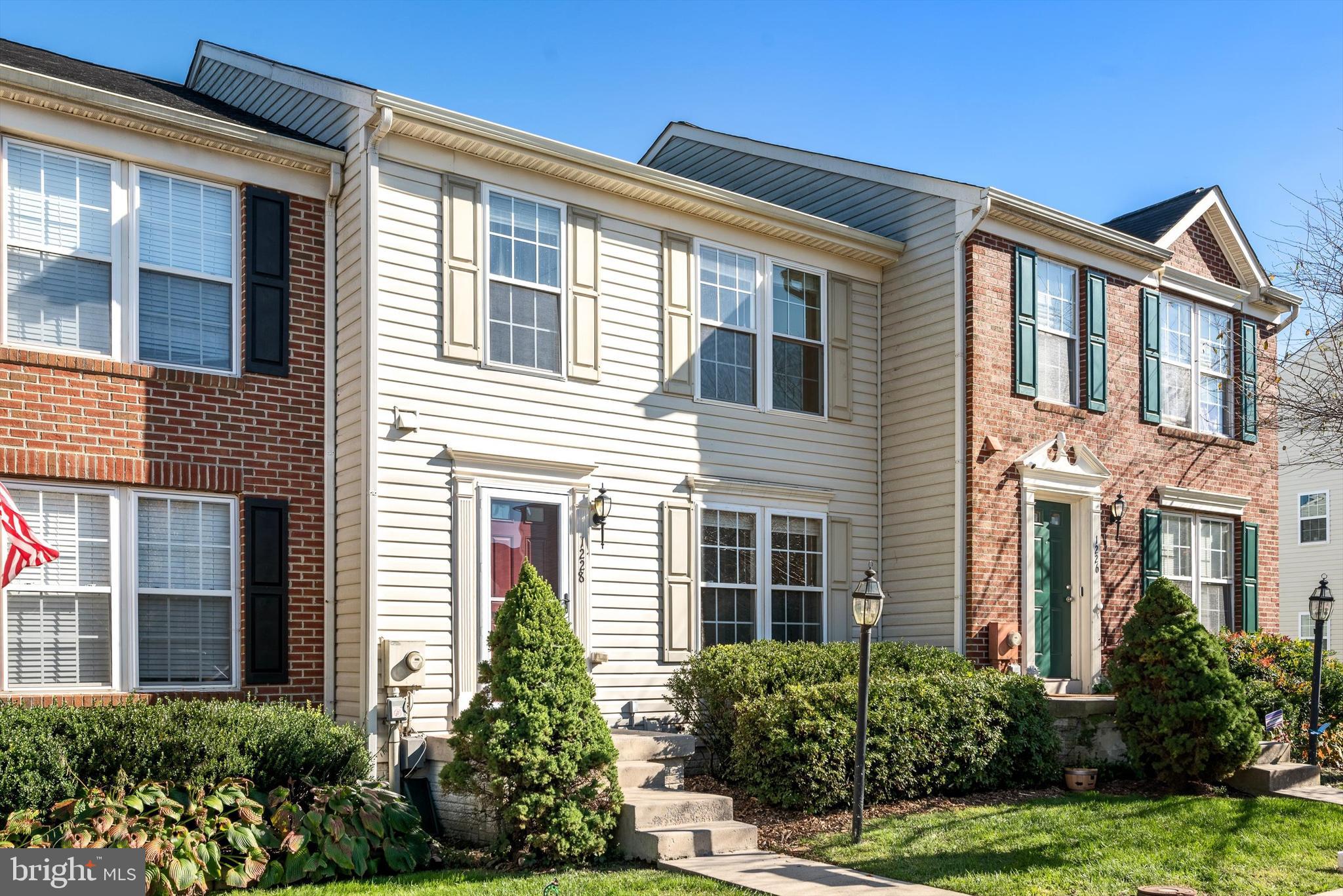 LAKELAND PLACE - Residential