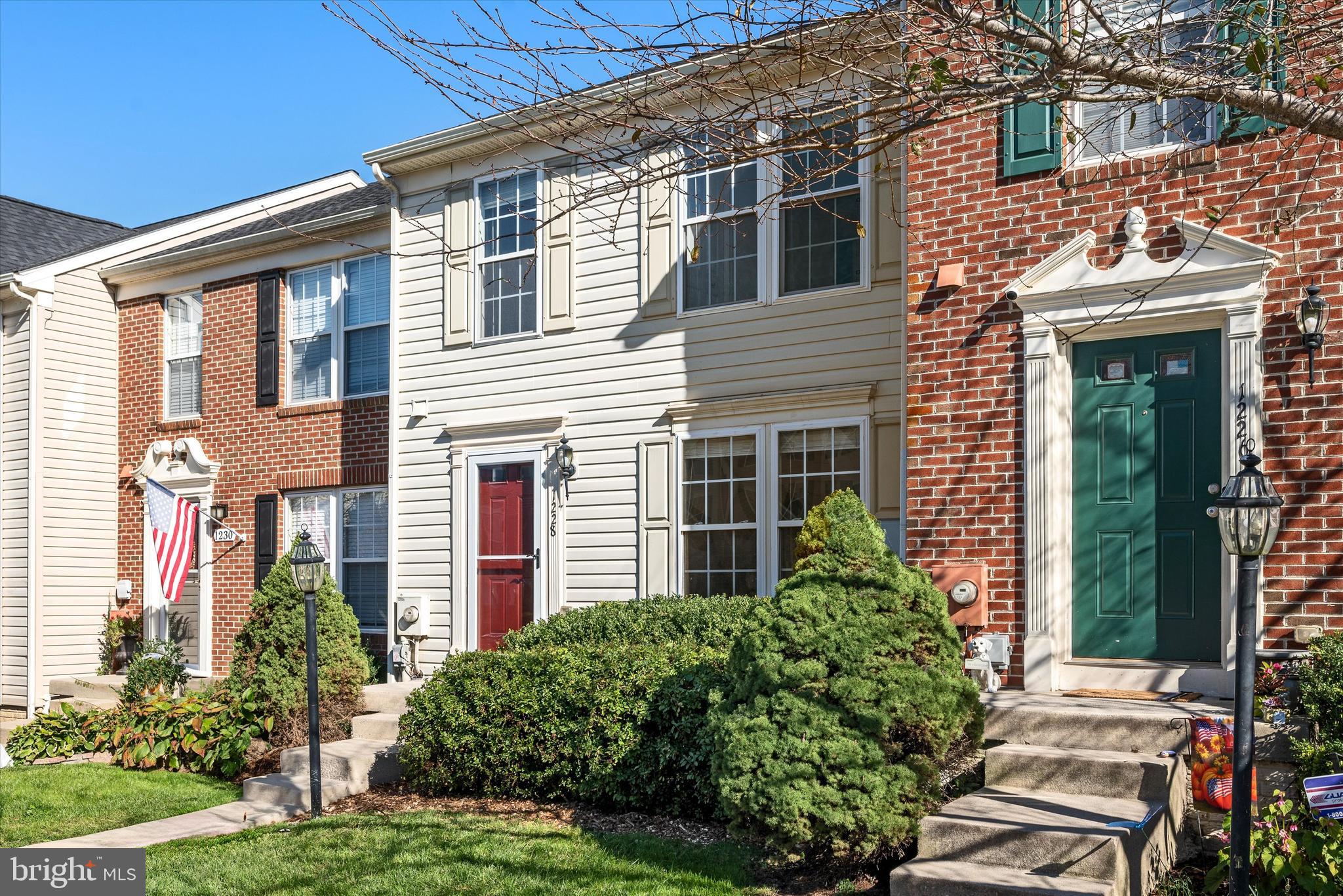 LAKELAND PLACE - Residential