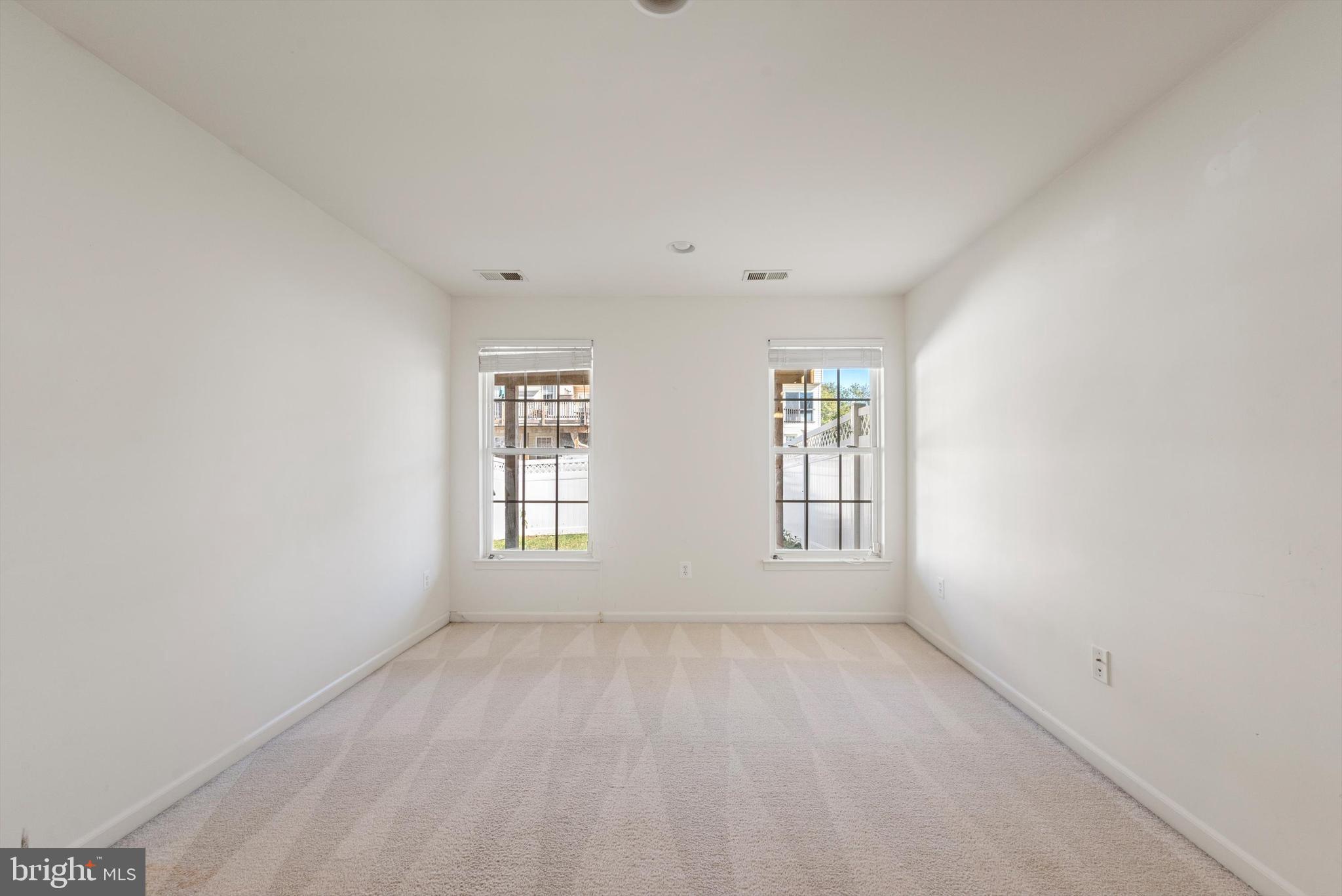 LAKELAND PLACE - Residential