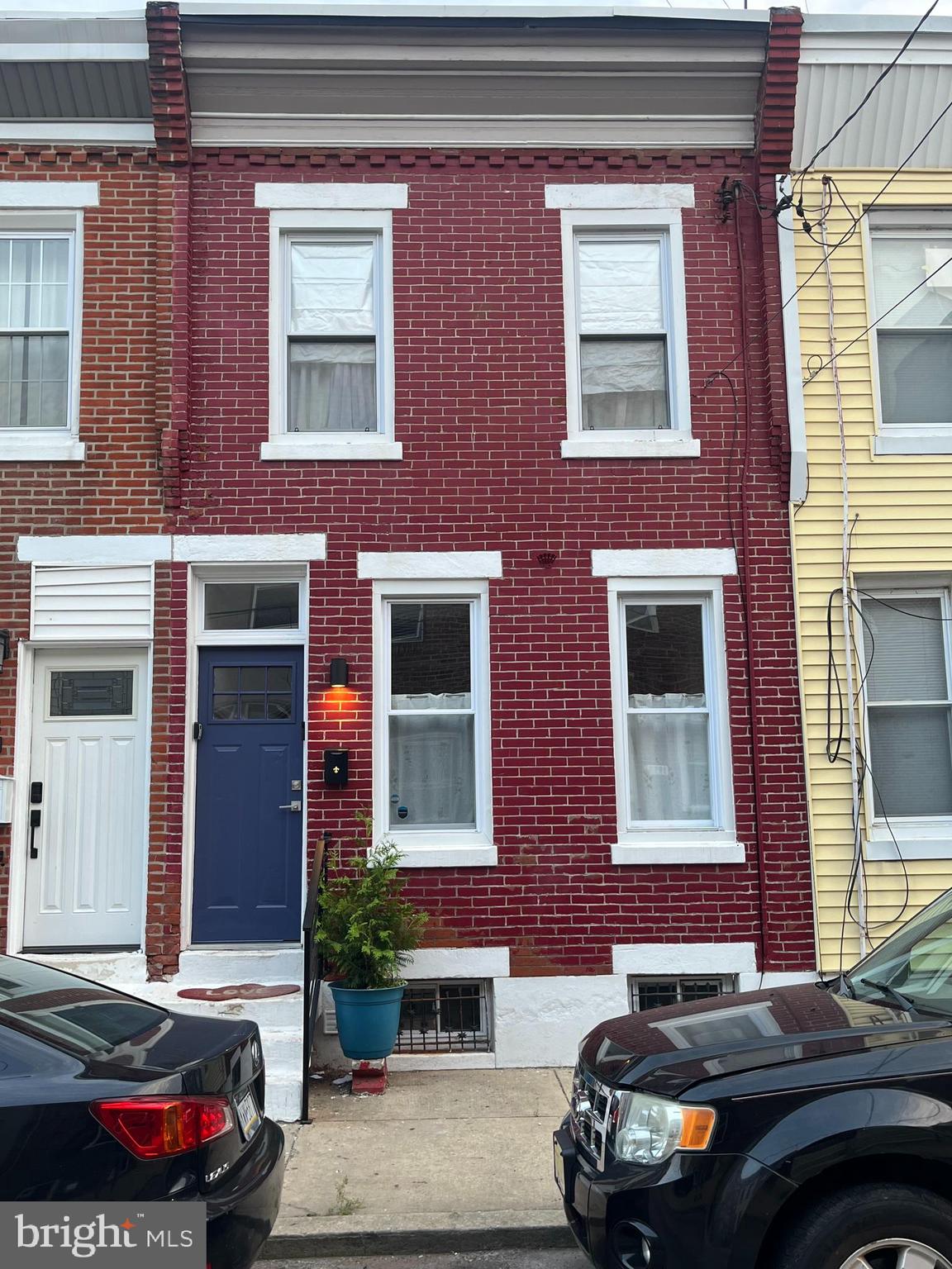 POINT BREEZE - Residential