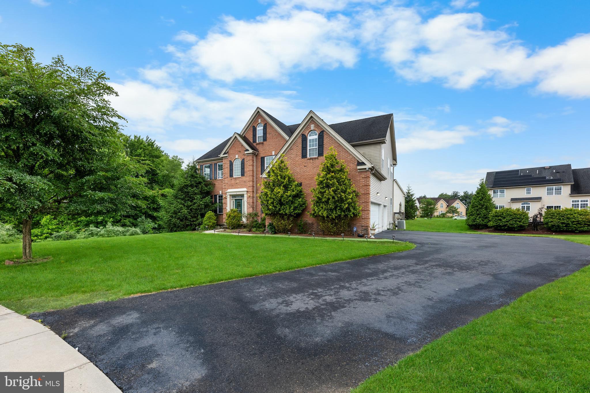 6 MONET COURT
