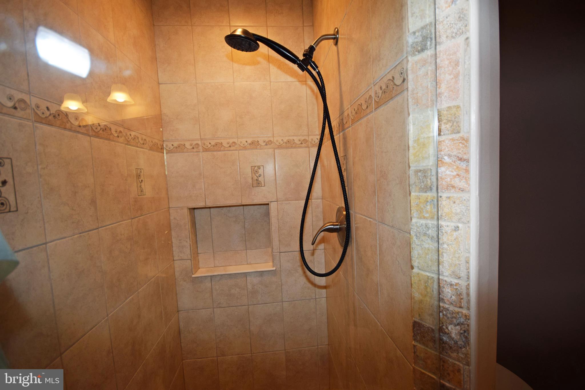 LANGSTOON - Residential