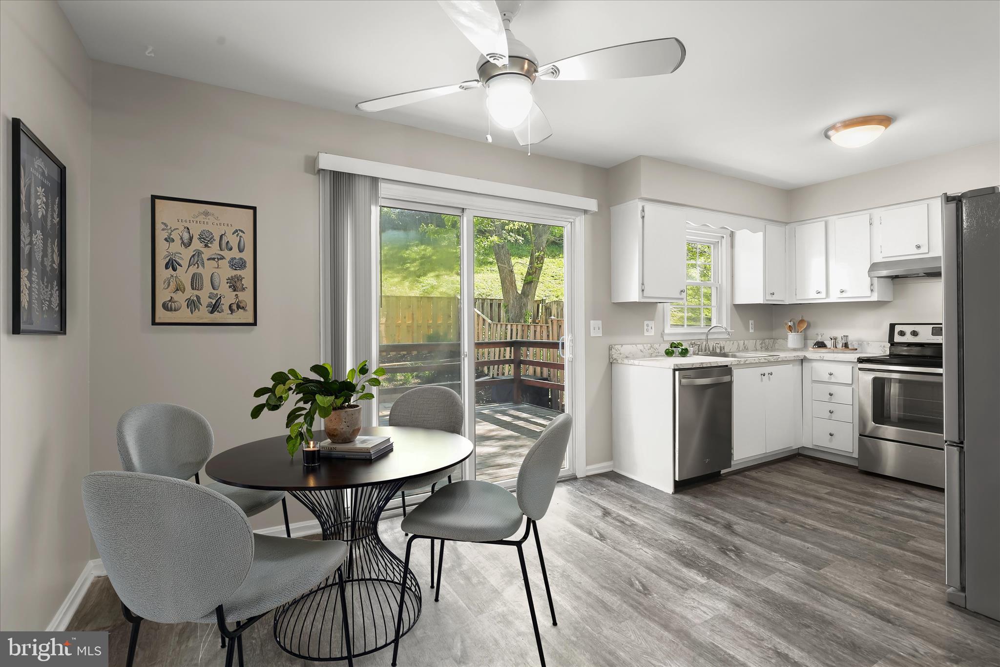 RICHARDSON MEWS - Residential