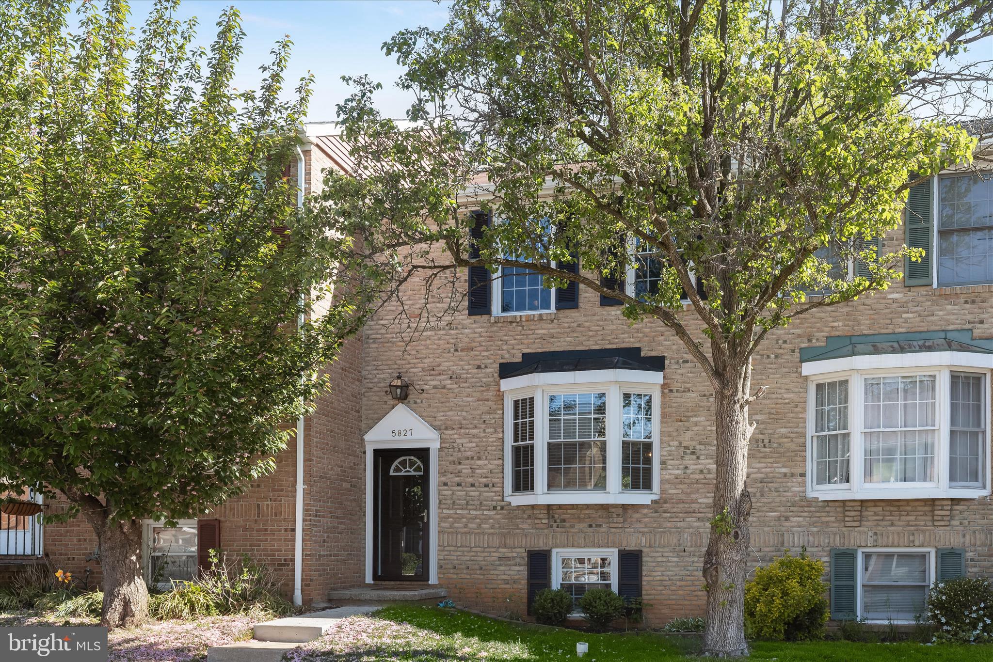 RICHARDSON MEWS - Residential