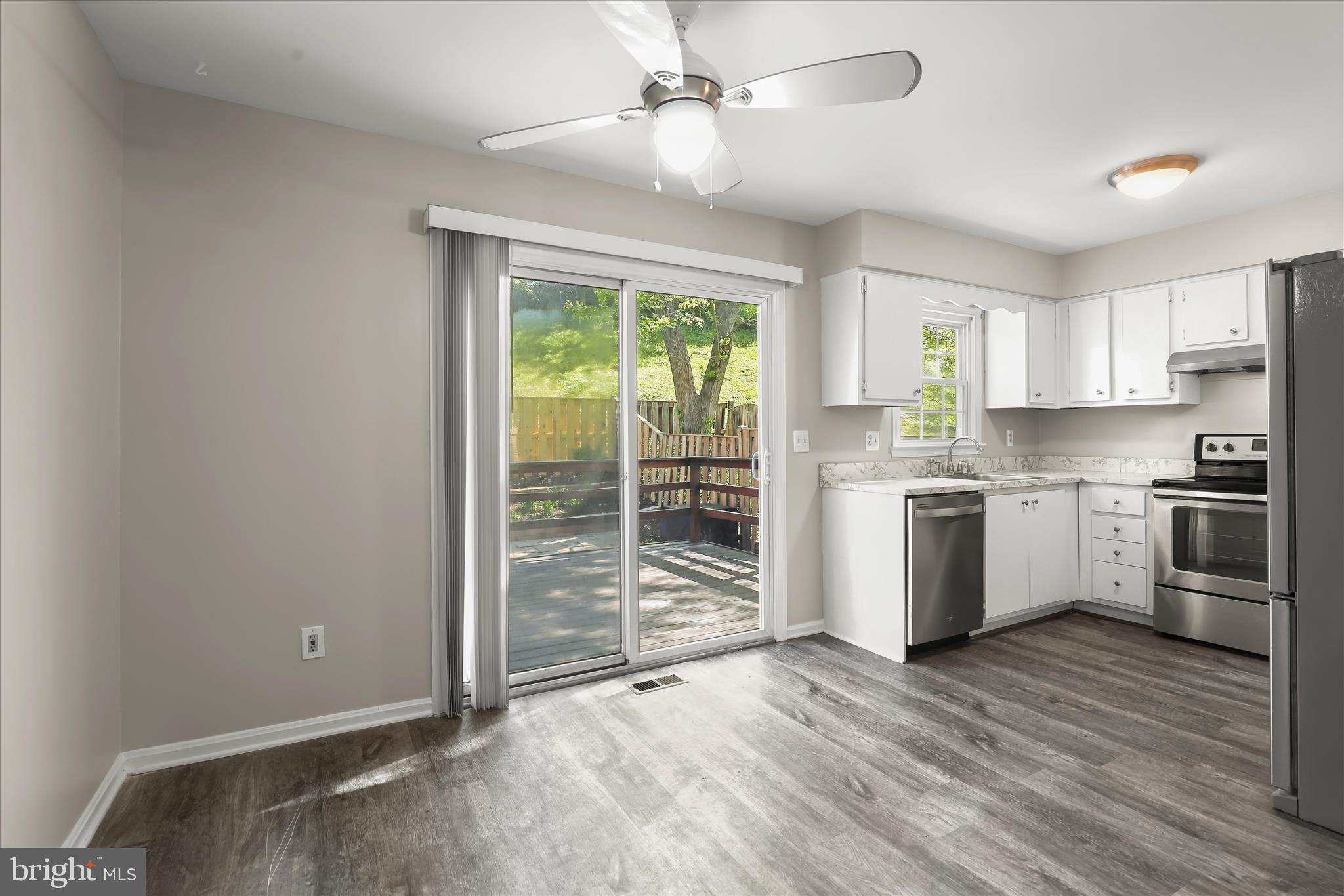 RICHARDSON MEWS - Residential