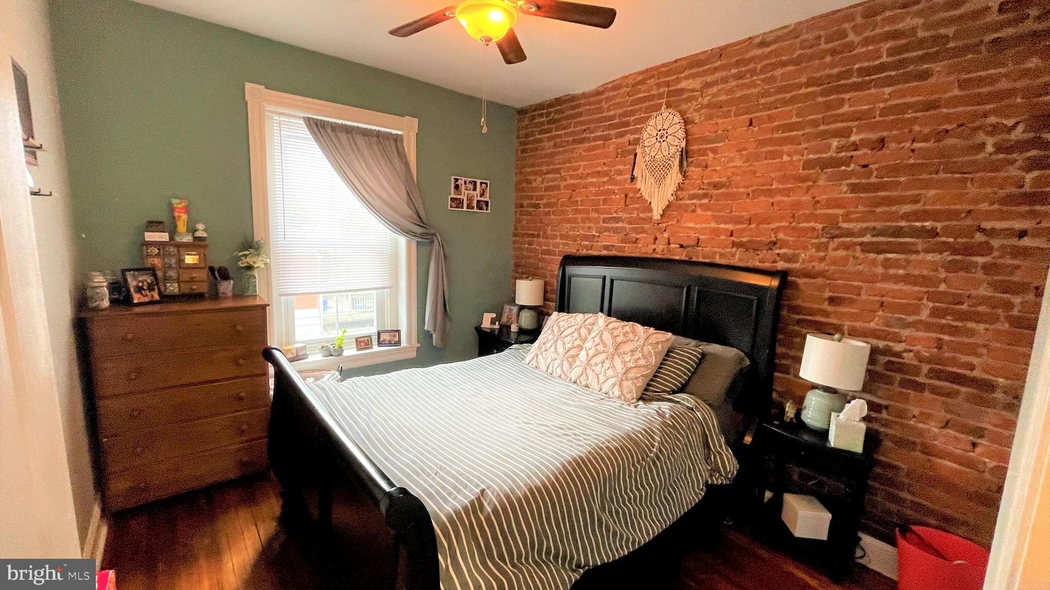 ROXBOROUGH - Residential Lease