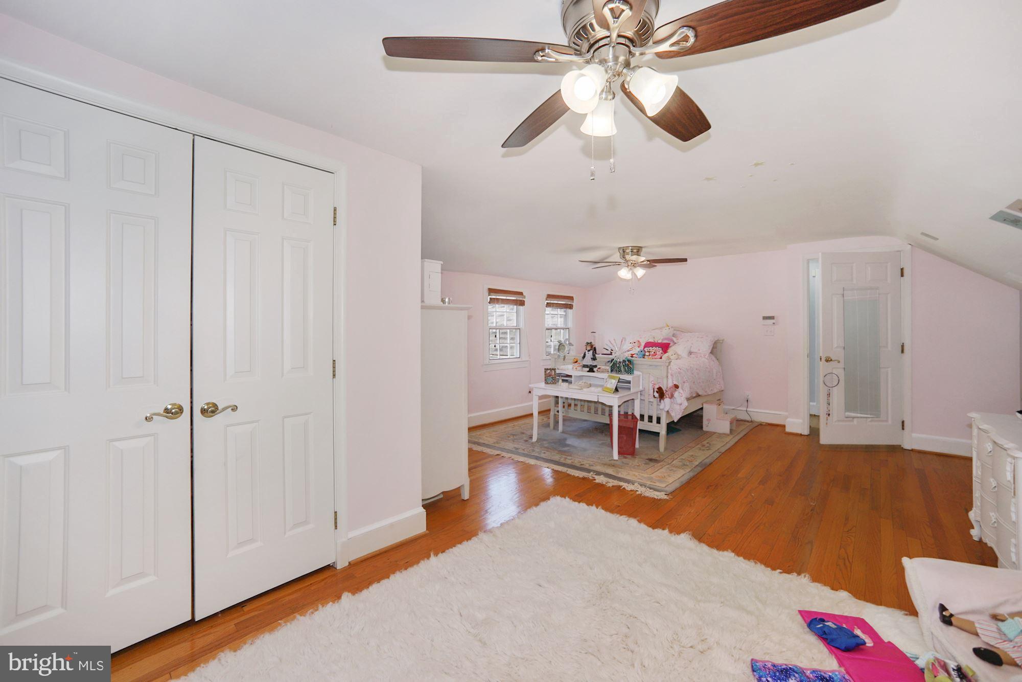 POTOMAC HUNT ACRES - Residential