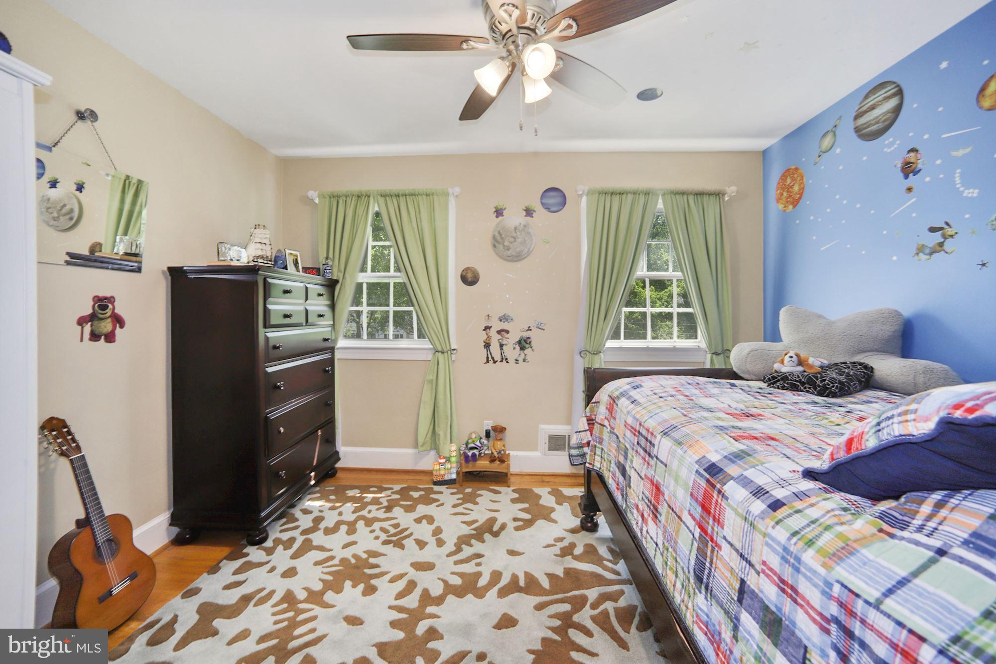 POTOMAC HUNT ACRES - Residential